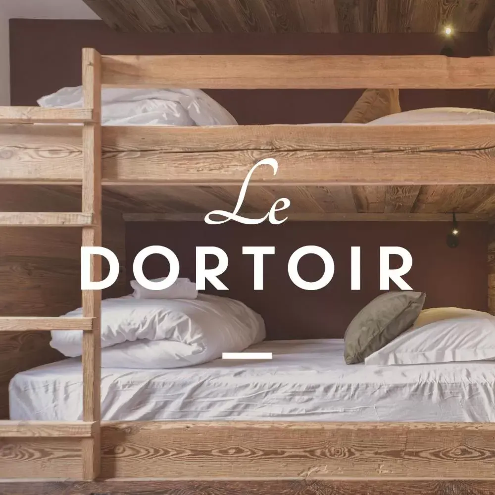 Mixed Dormitory Room - single occupancy in Hôtel Maison Doron