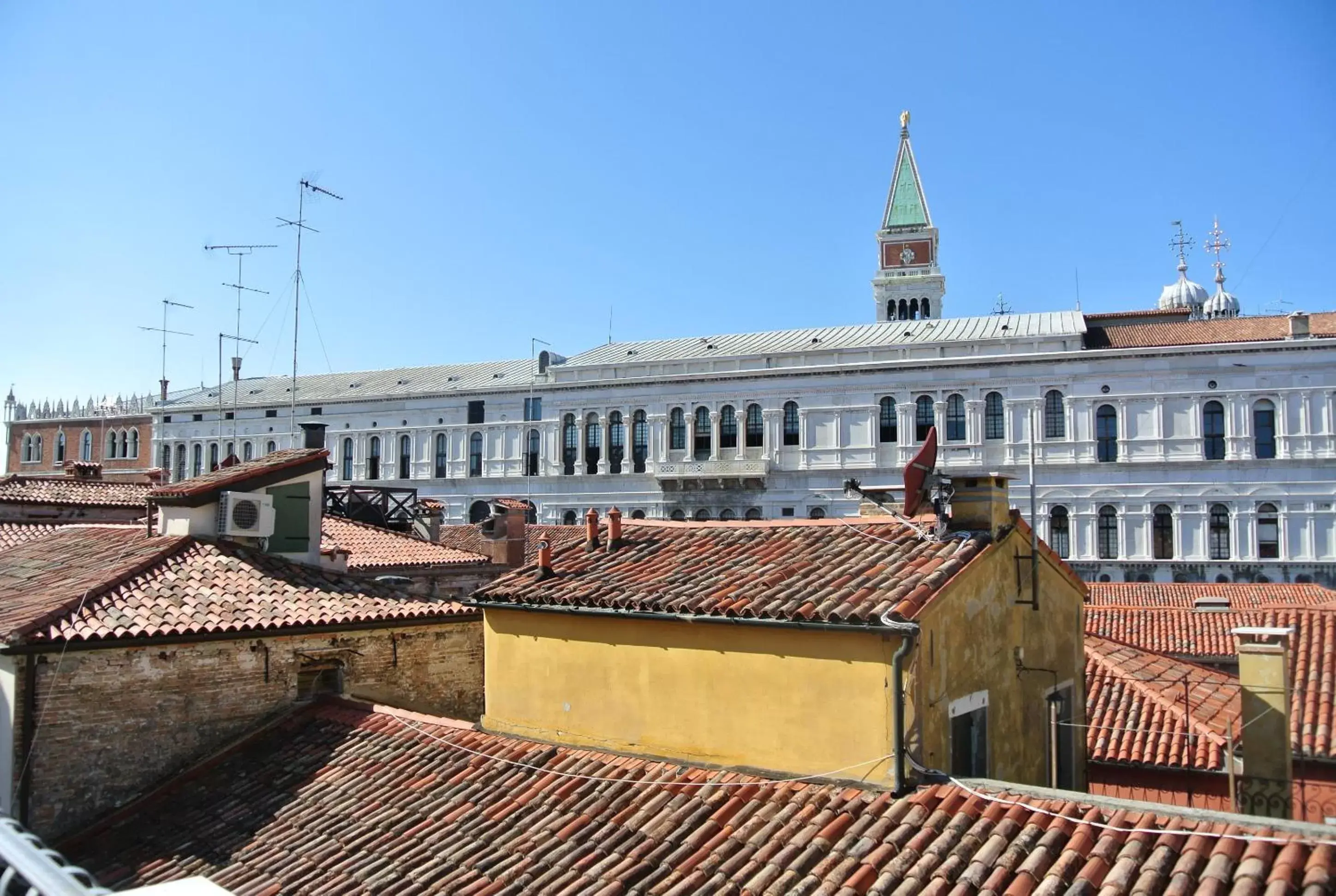 City view in Hotel Antigo Trovatore