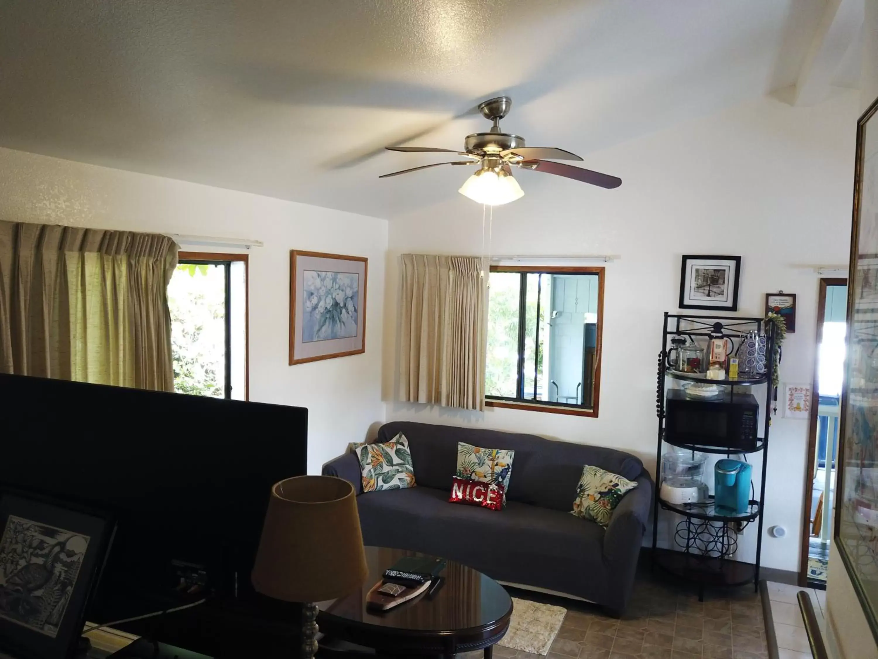 Seating Area in Hawaiian Ohana Home