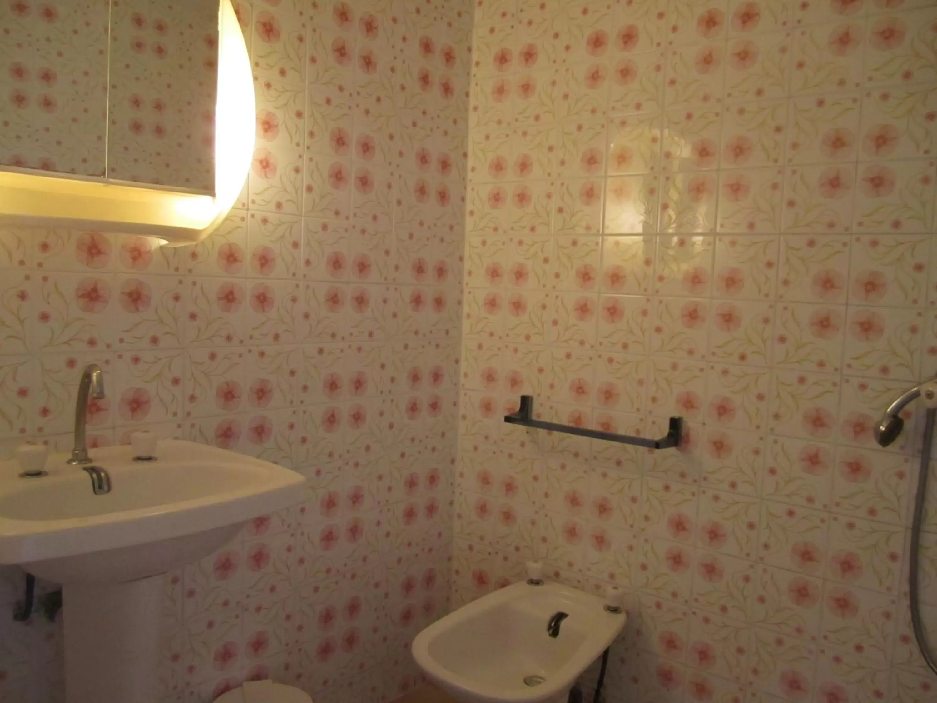 Bathroom in Motel Saint Francois
