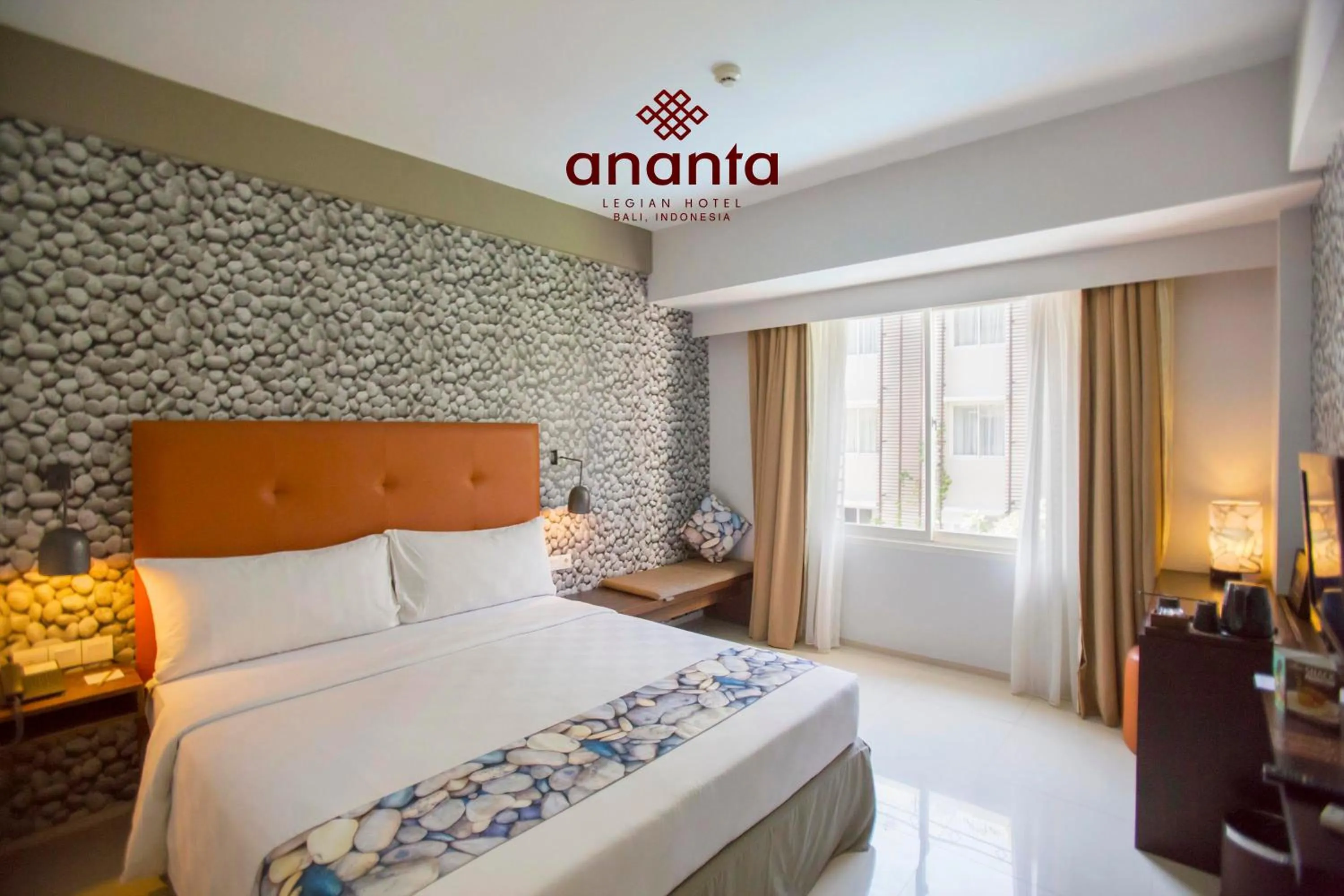 Bed in Ananta Legian Hotel