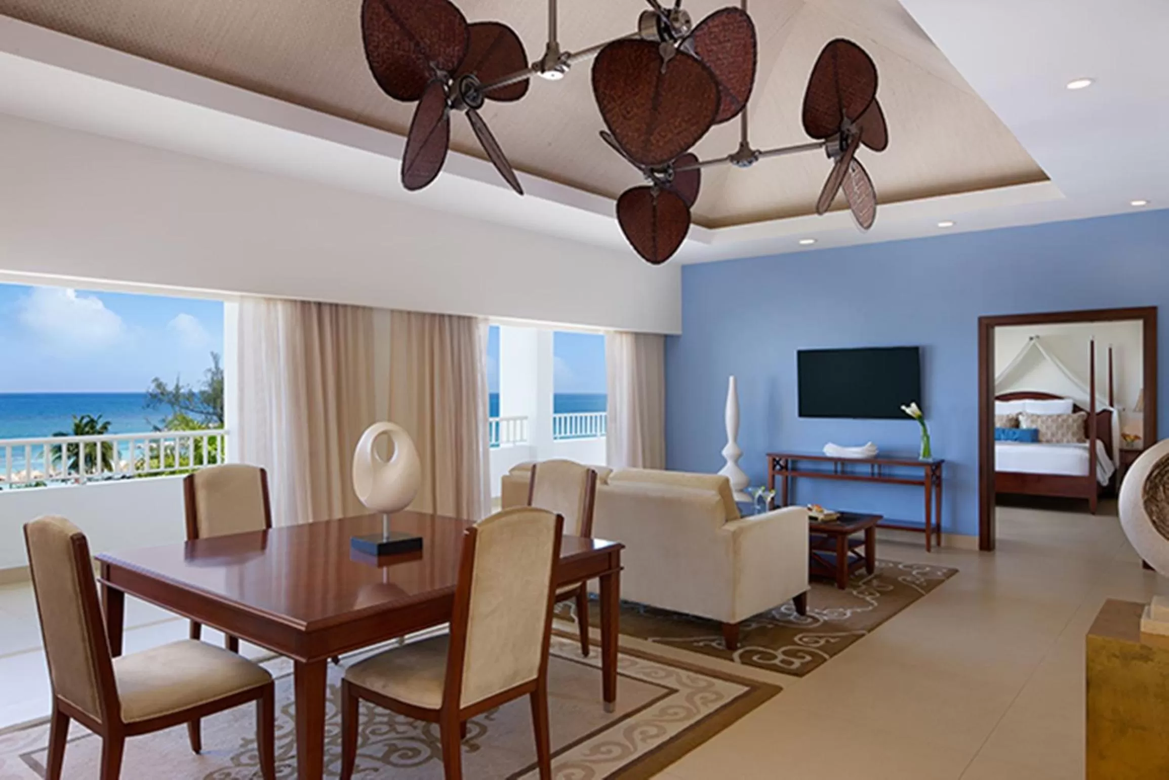 Day, Bed in Secrets St James Adults Only - All Inclusive