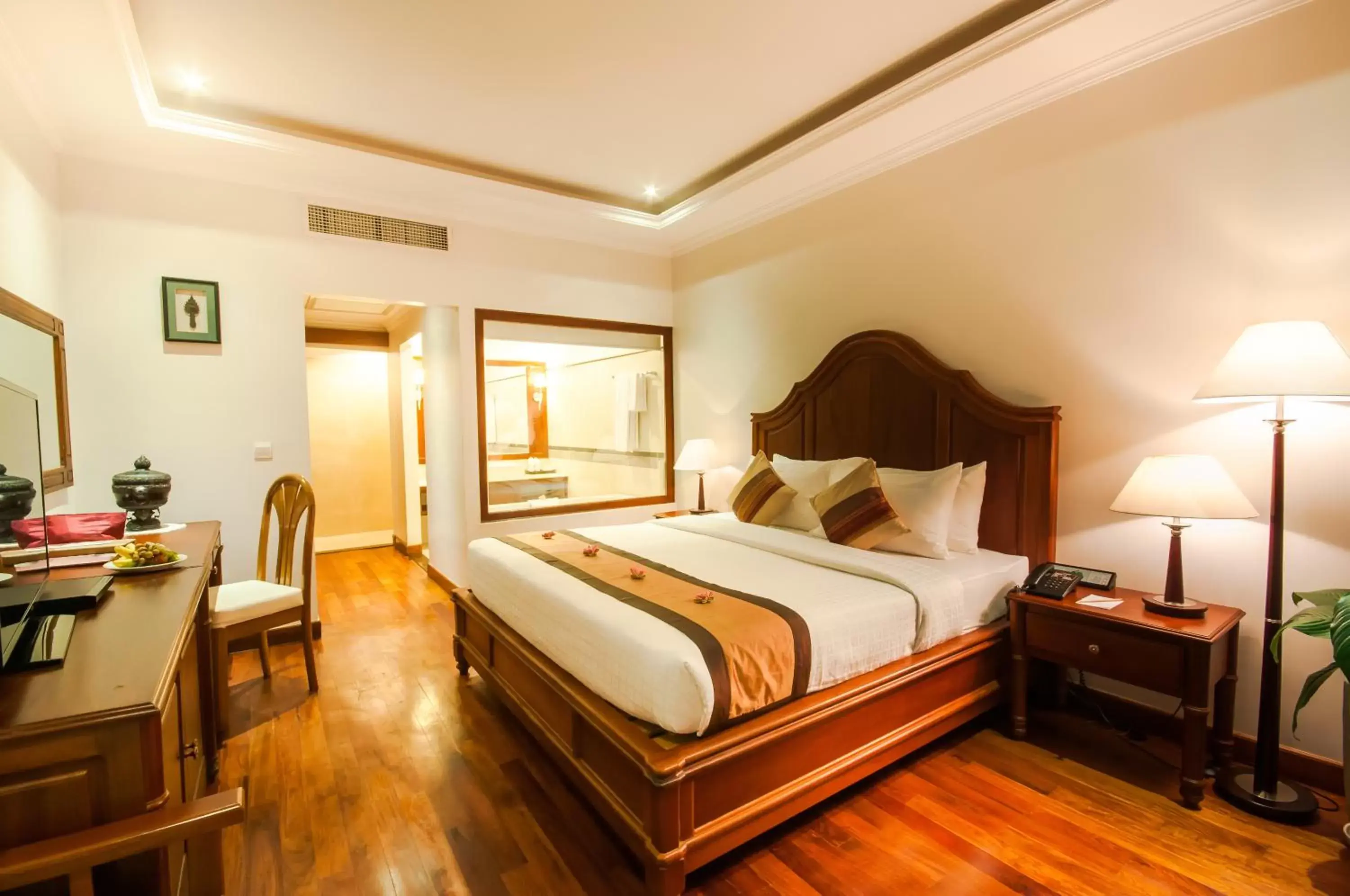 Bedroom, Bed in Saem Siemreap Hotel
