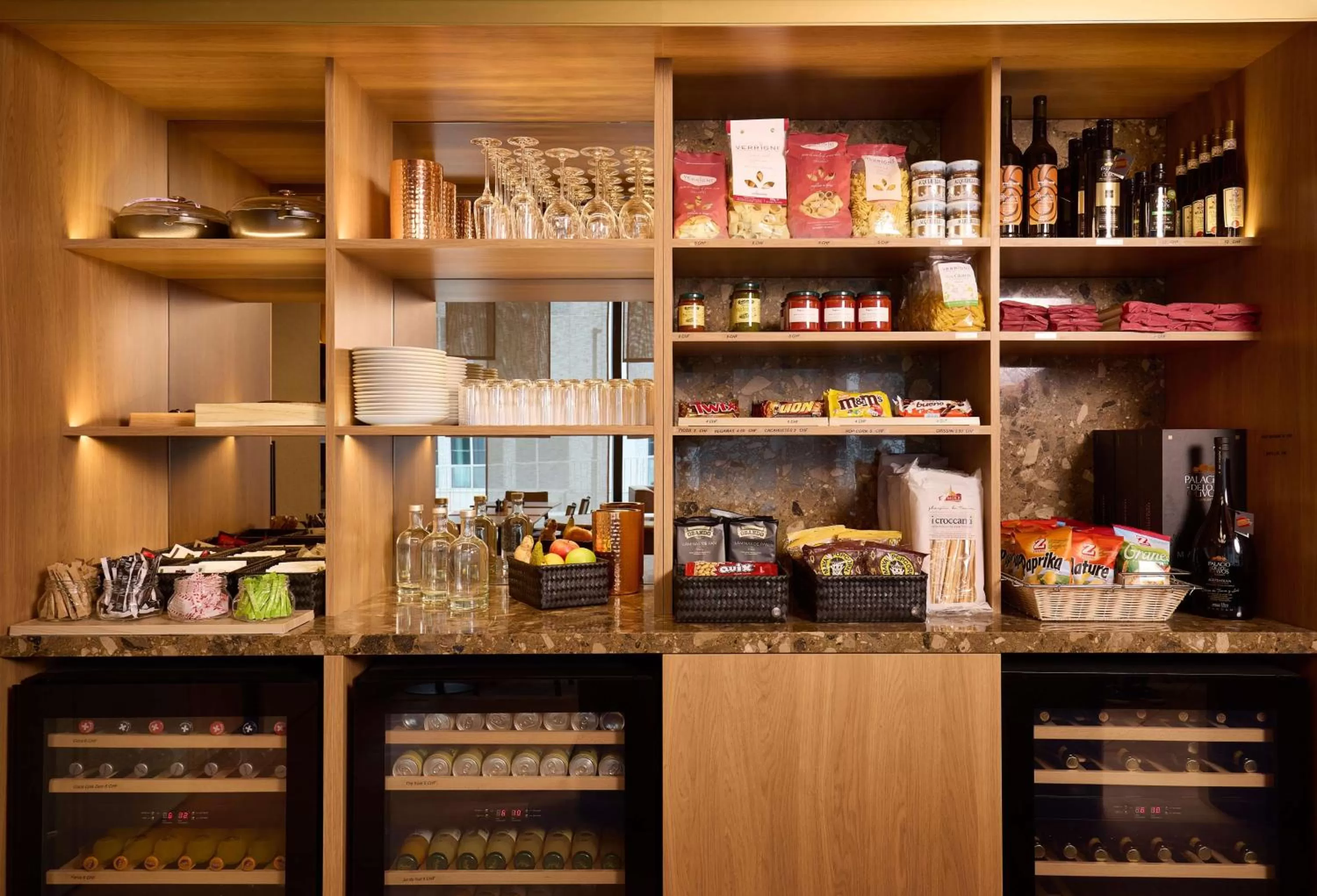 Lobby or reception in Adina Apartment Hotel Geneva