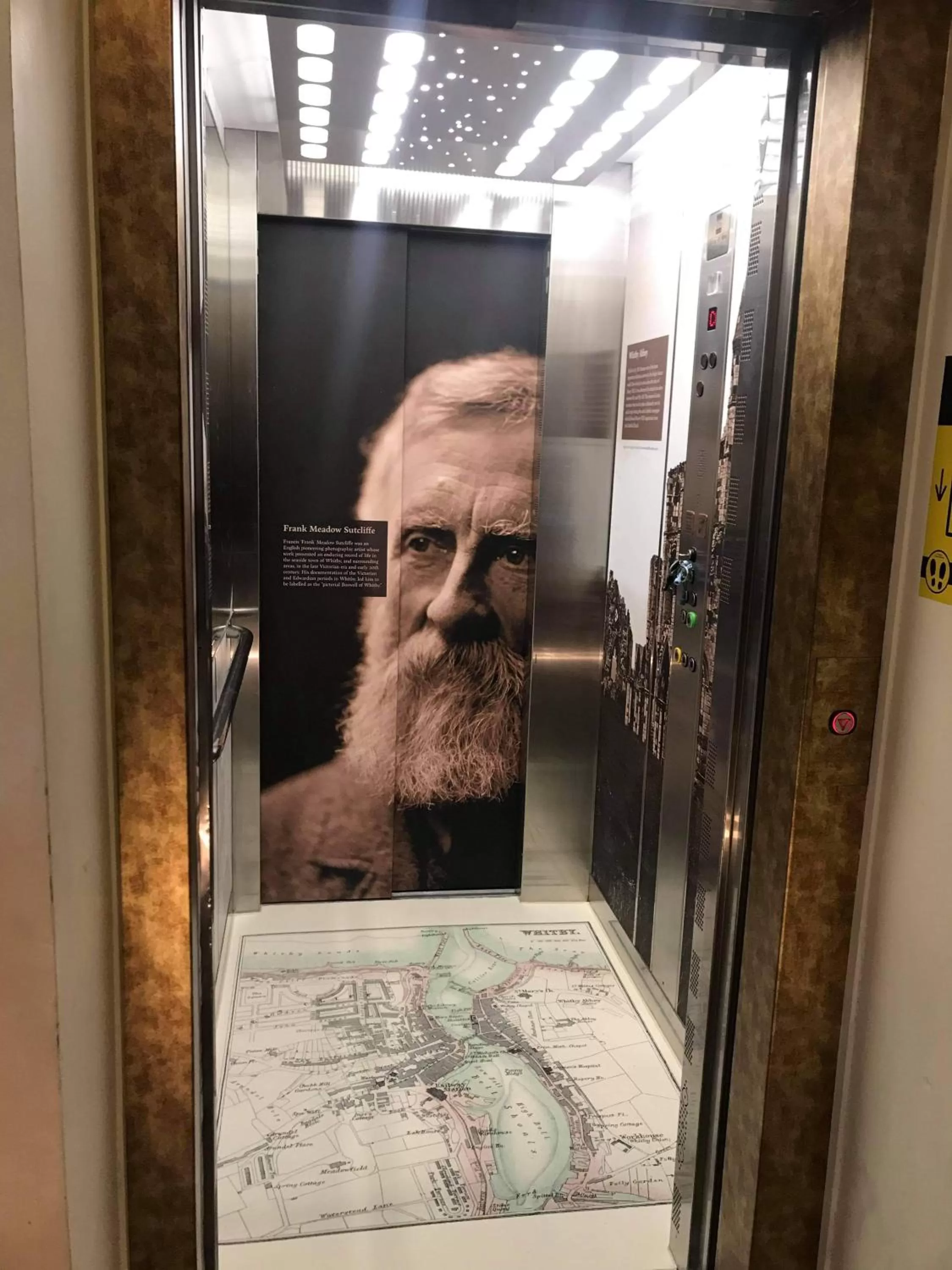 Area and facilities in The Resolution Hotel