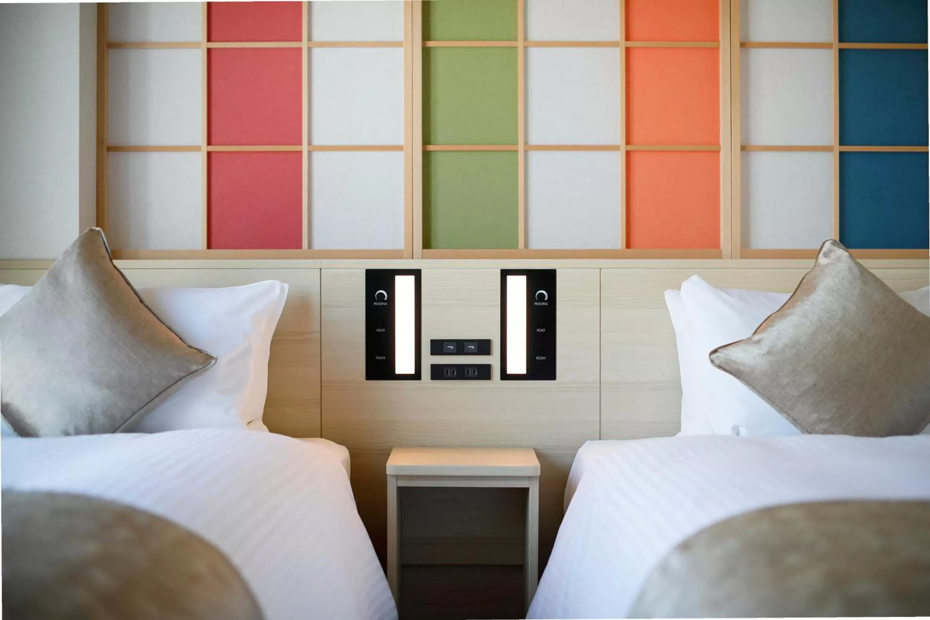 Photo of the whole room, Bed in Daiwa Roynet Hotel KANAZAWA-MIYABI