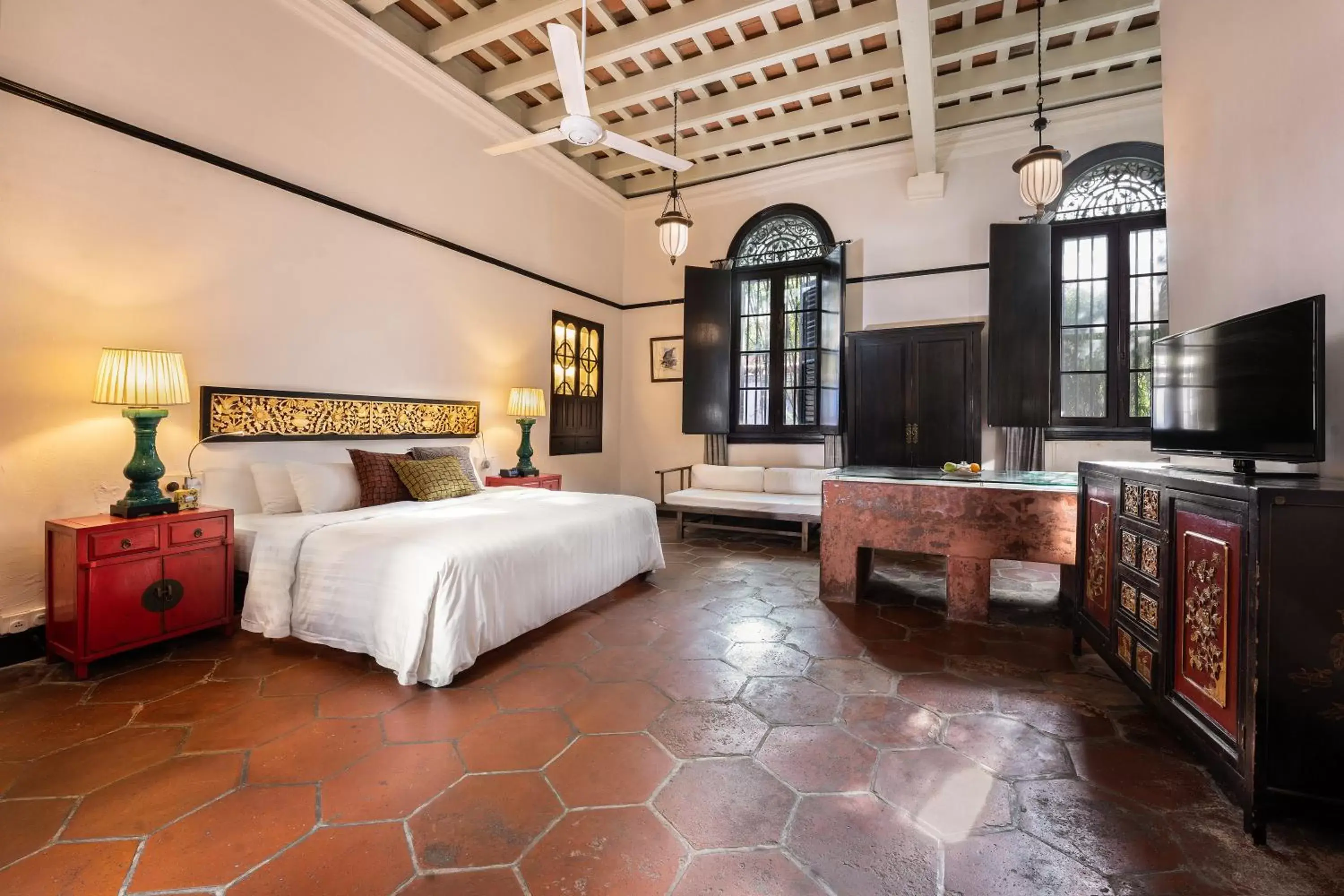 Photo of the whole room, Bed in Cheong Fatt Tze - The Blue Mansion Photo of the whole room, Bed in Cheong Fatt Tze - The Blue Mansion