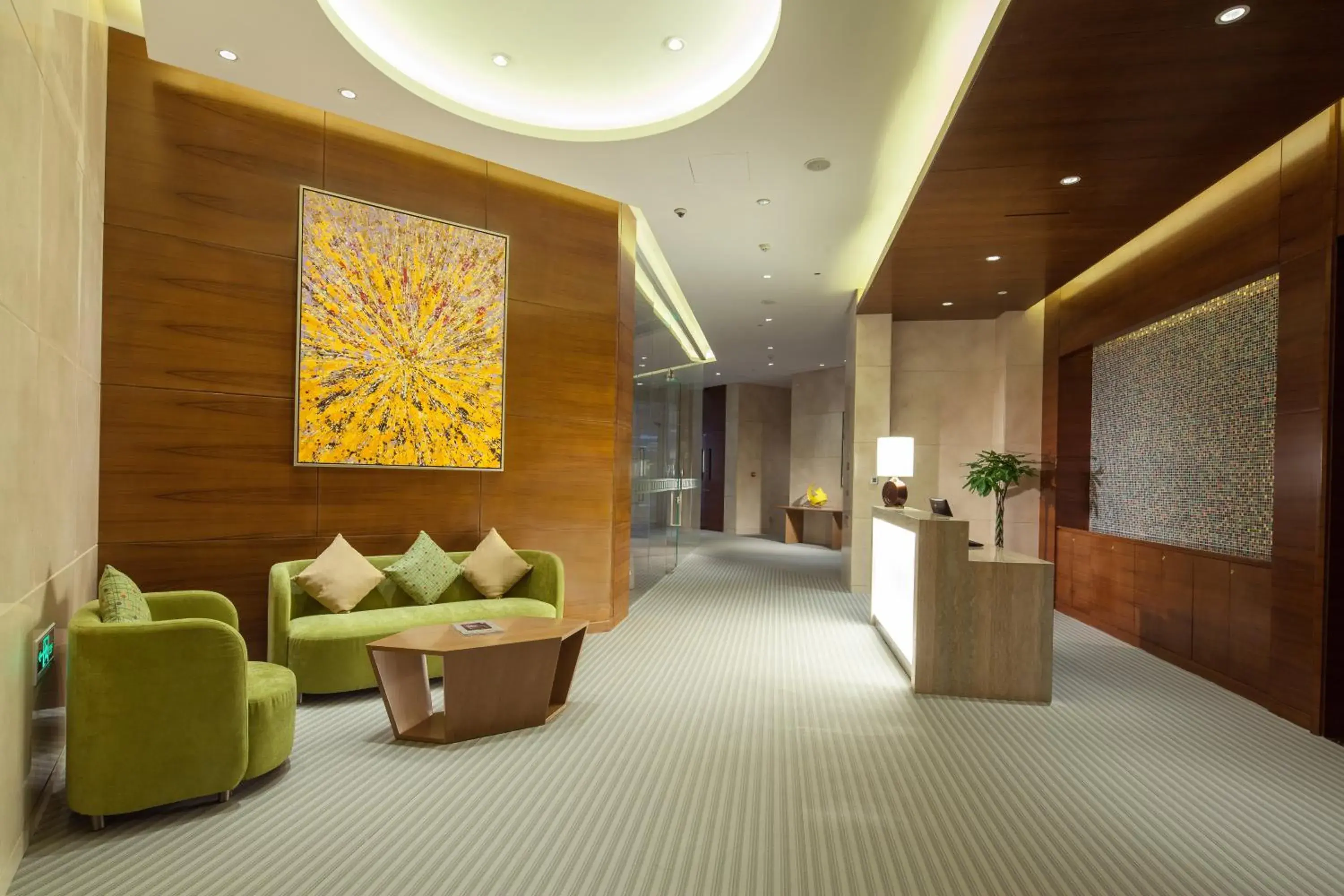 Fitness centre/facilities, Lobby/Reception in Holiday Inn Qingdao Expo, an IHG Hotel