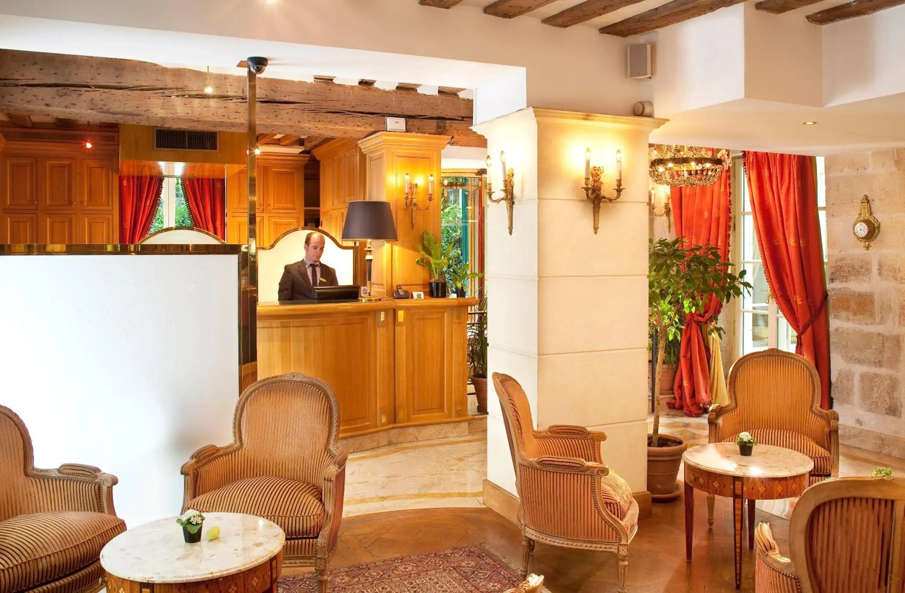 Lobby or reception in Hotel Luxembourg Parc Lobby or reception in Hotel Luxembourg Parc