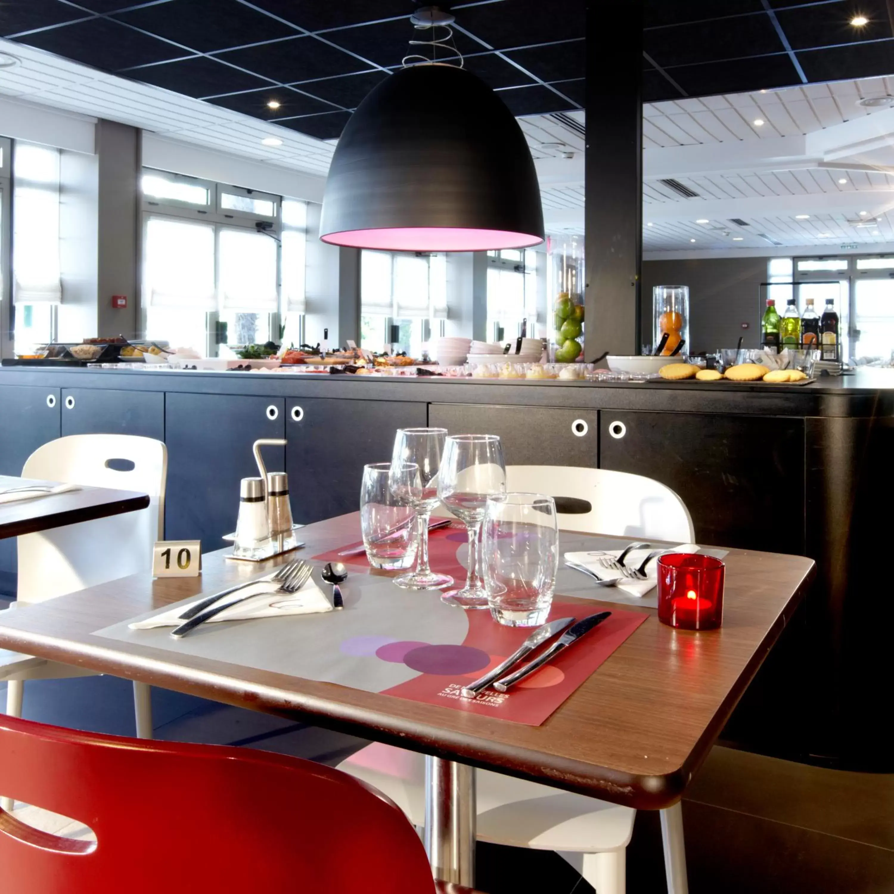 Restaurant/Places to Eat in Campanile Lyon Ouest Tassin