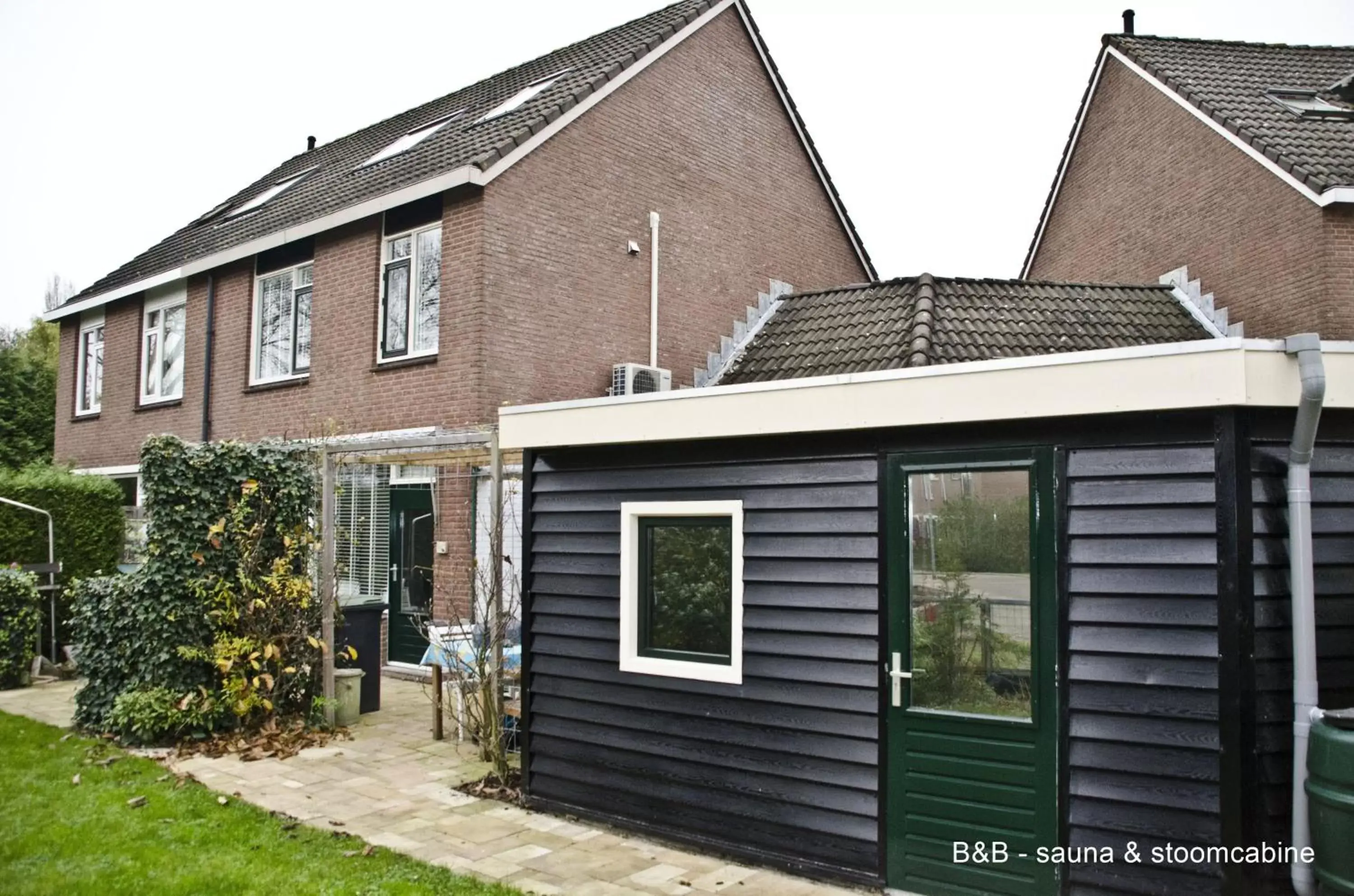 Property Building in Slapen in Dordrecht