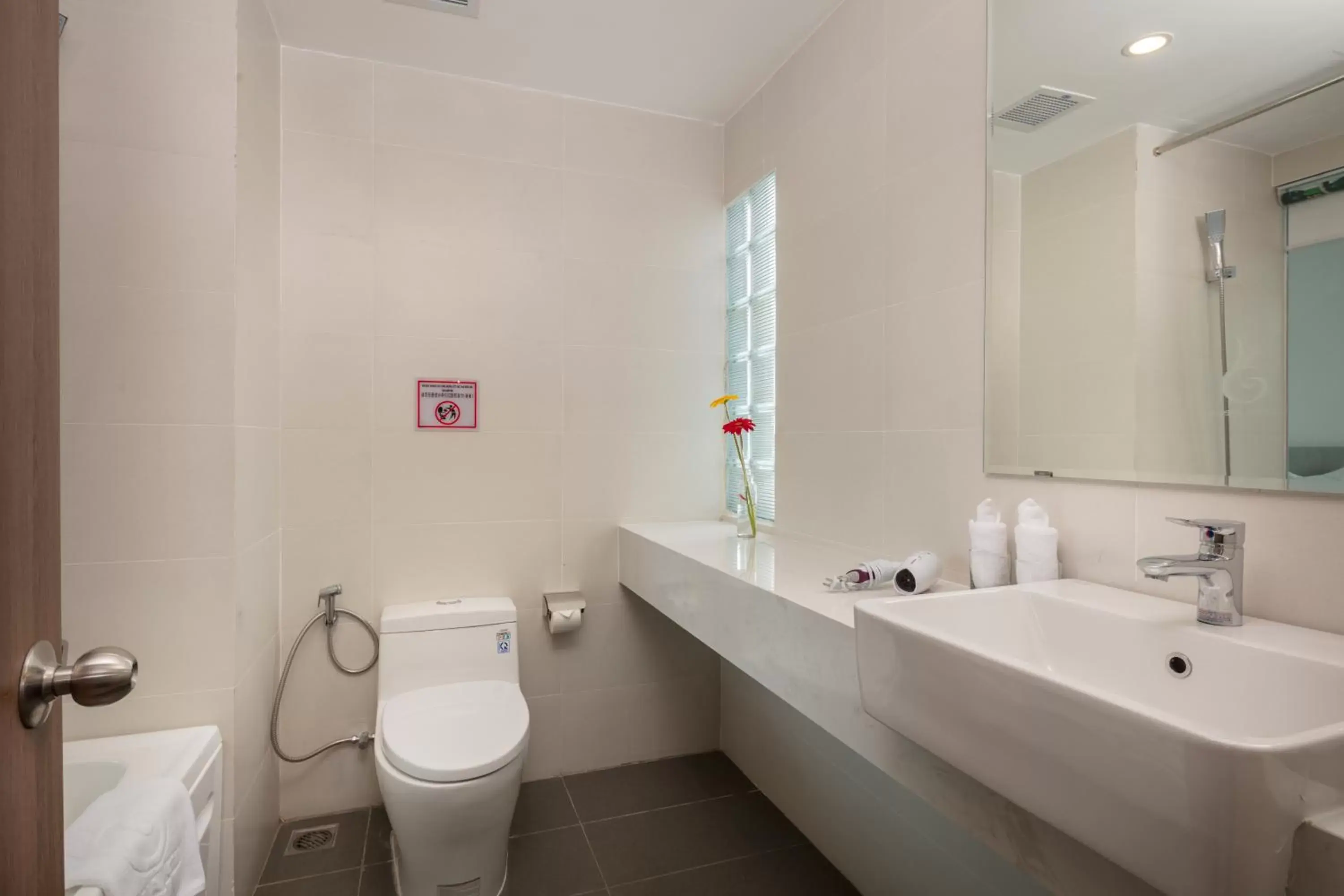 Bathroom in Gosia Hotel