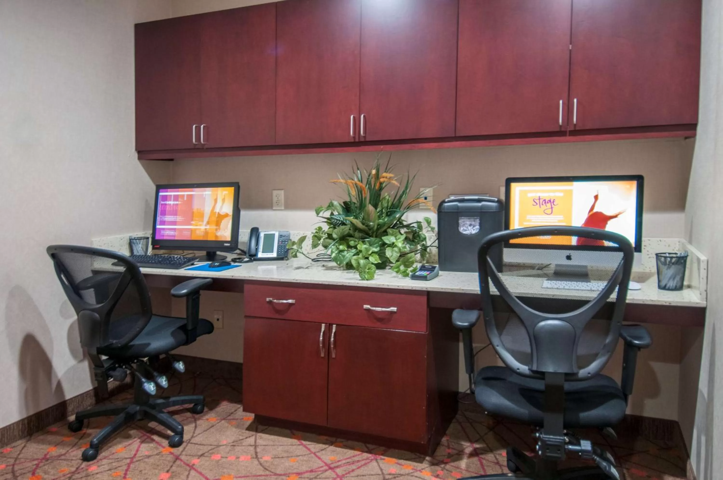 Business facilities in Hampton Inn Opelousas
