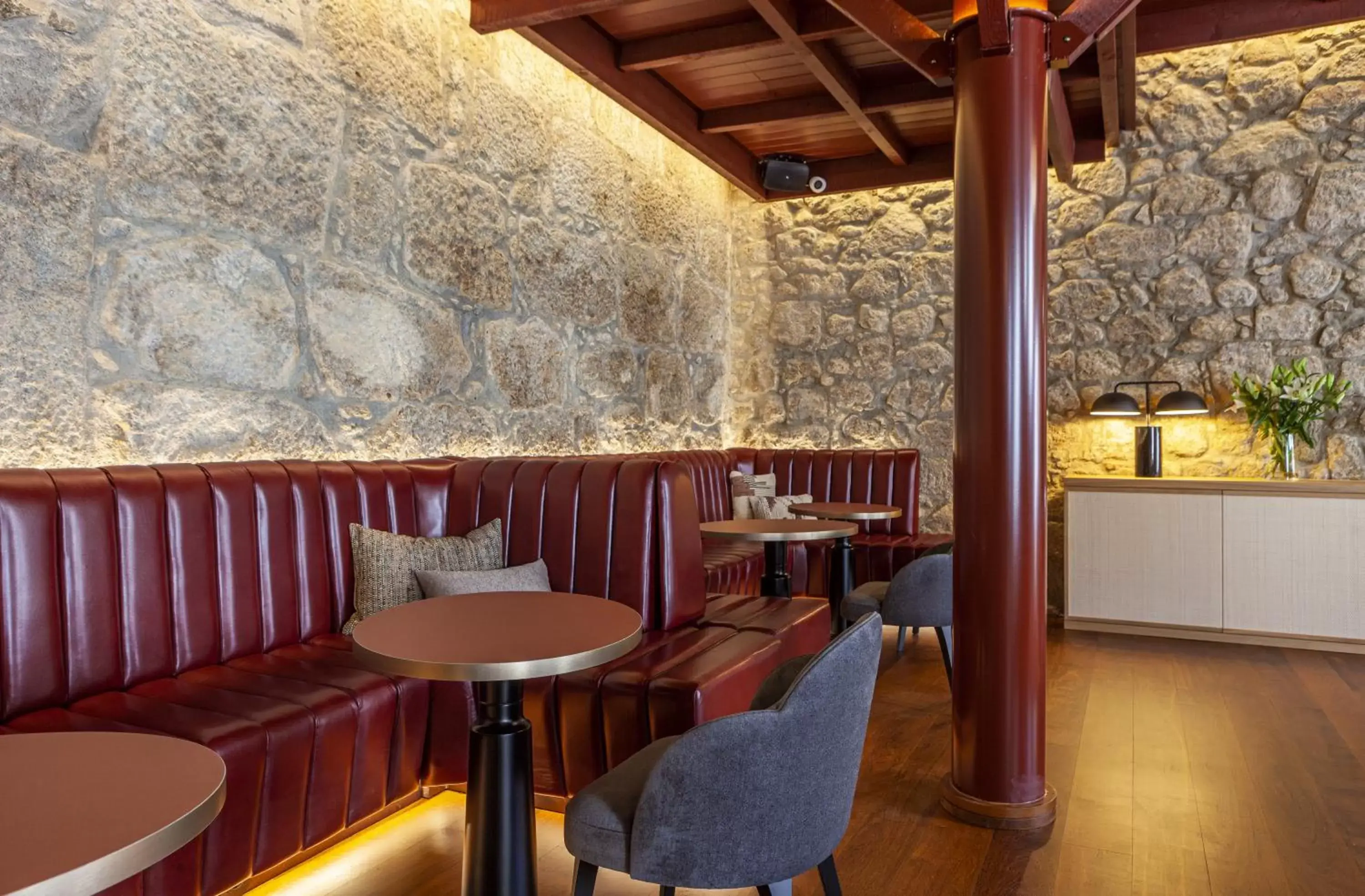 Lounge or bar in Hotel das Virtudes