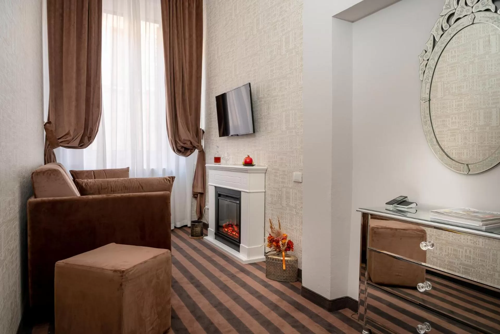 Photo of the whole room in Albergo Rossini 1936