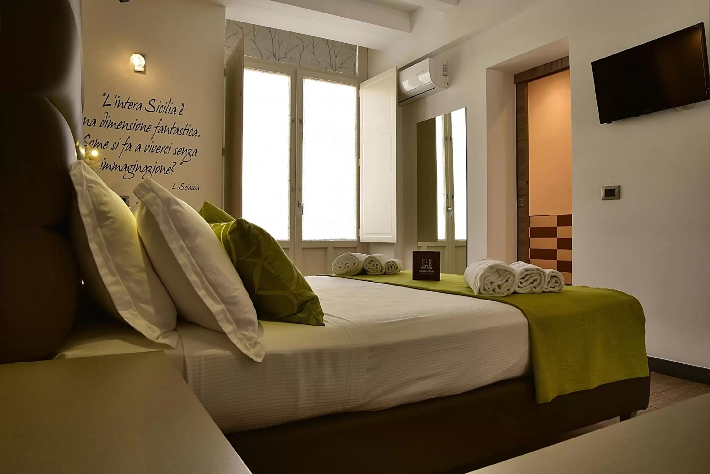 Bedroom, Bed in Palazzo Sisto Exclusive Suites