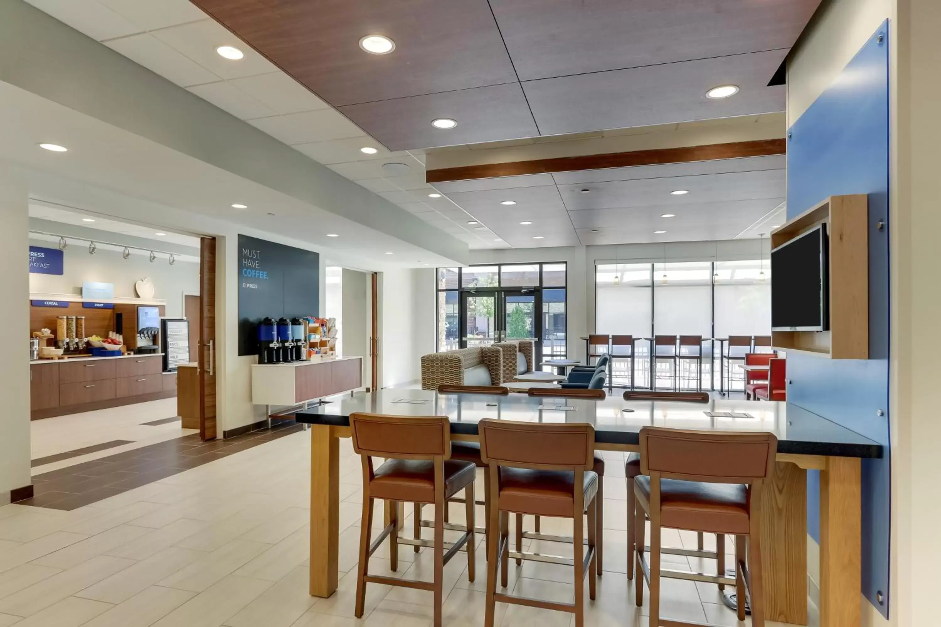 Lobby or reception in Holiday Inn Express & Suites - Winston - Salem SW - Clemmons, an IHG Hotel
