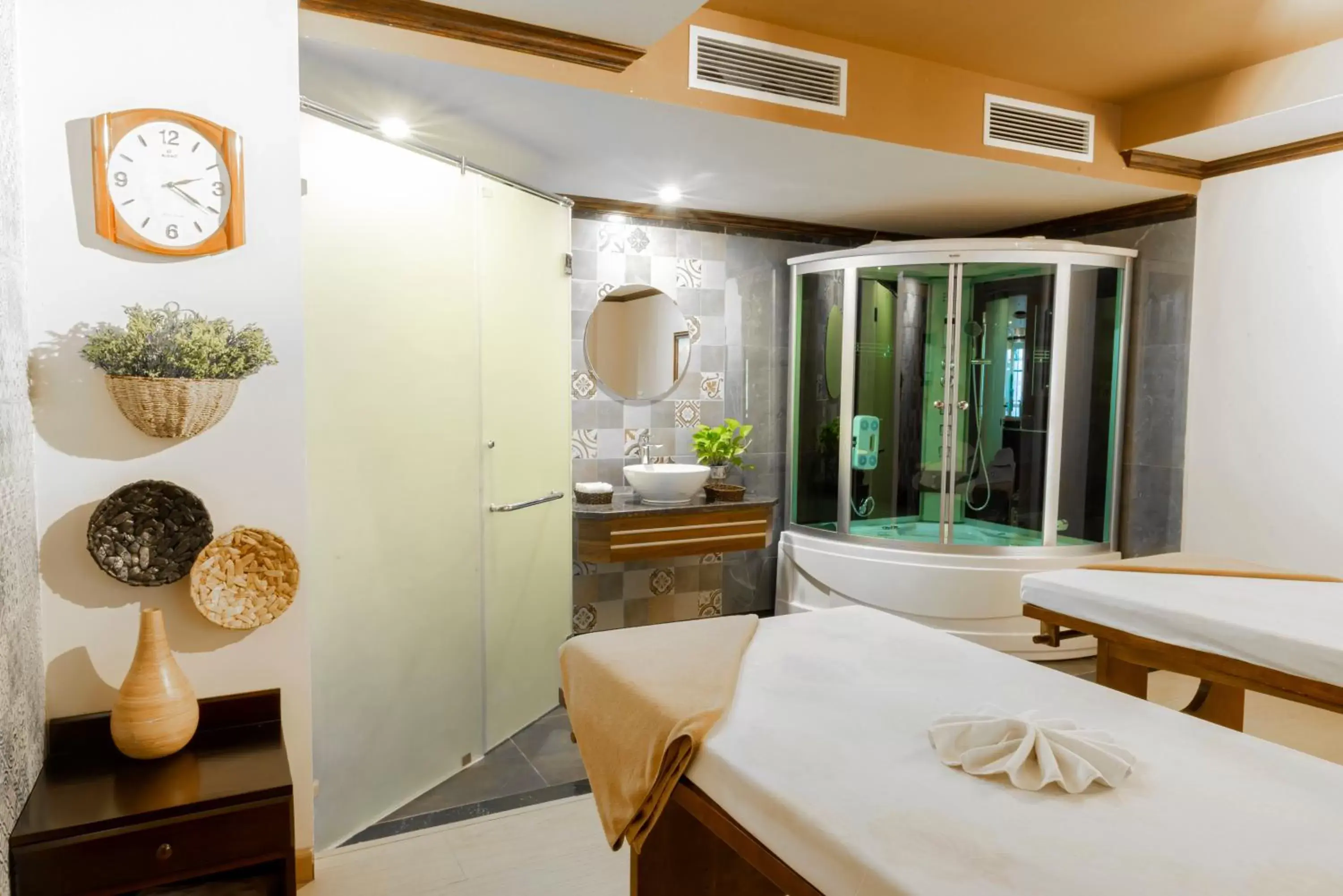 Spa and wellness centre/facilities, Bed in Ninh Binh Legend Hotel Spa and wellness centre/facilities, Bed in Ninh Binh Legend Hotel