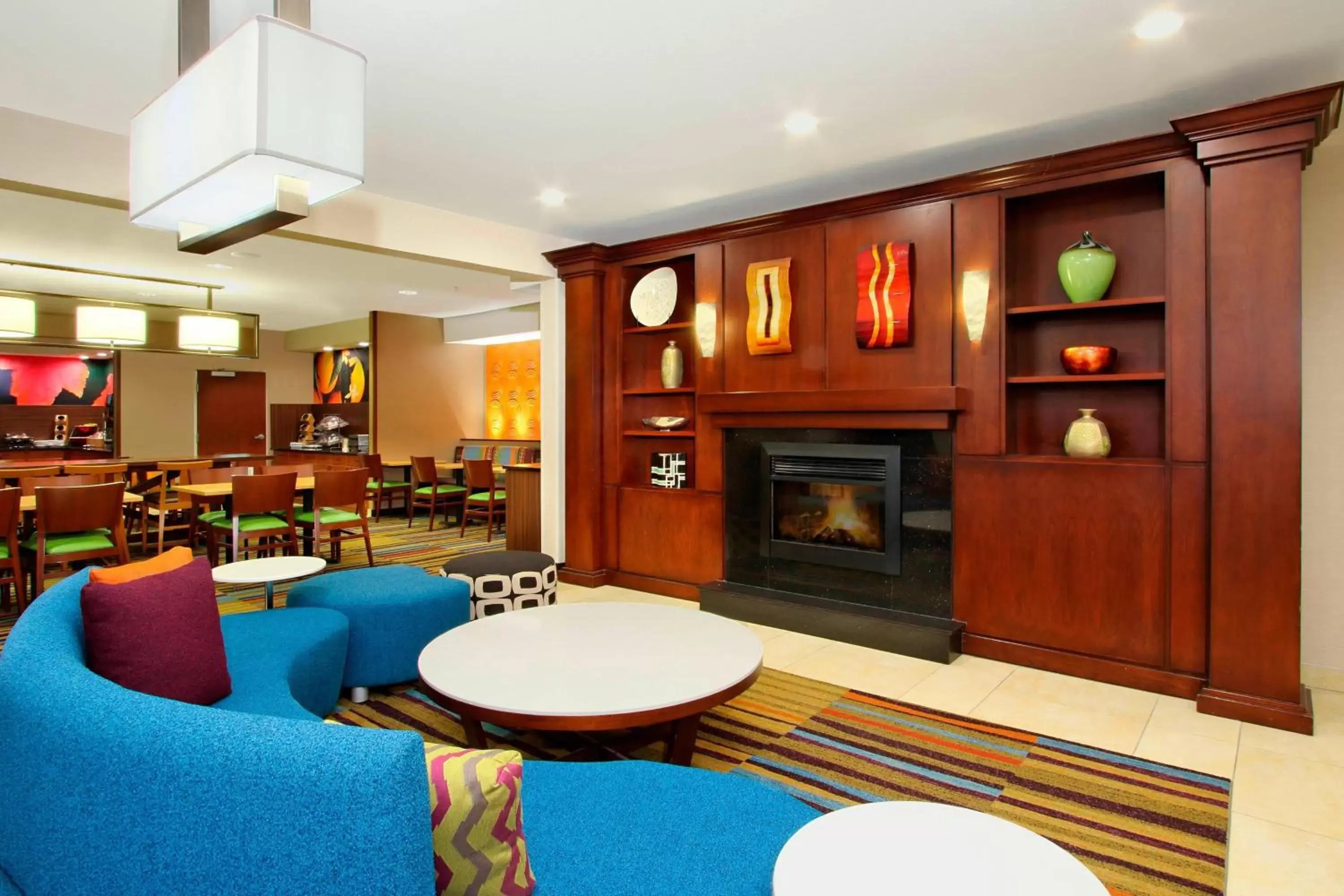 Lobby or reception, Seating Area in Fairfield Inn & Suites Colorado Springs South