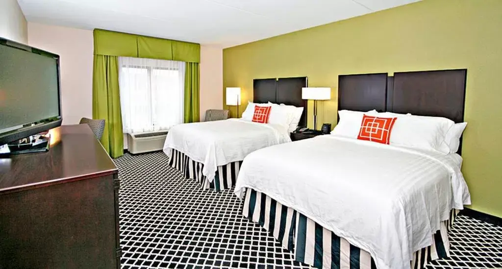 Bedroom, Bed in Fairfield Inn Suites Elkin Jonesville