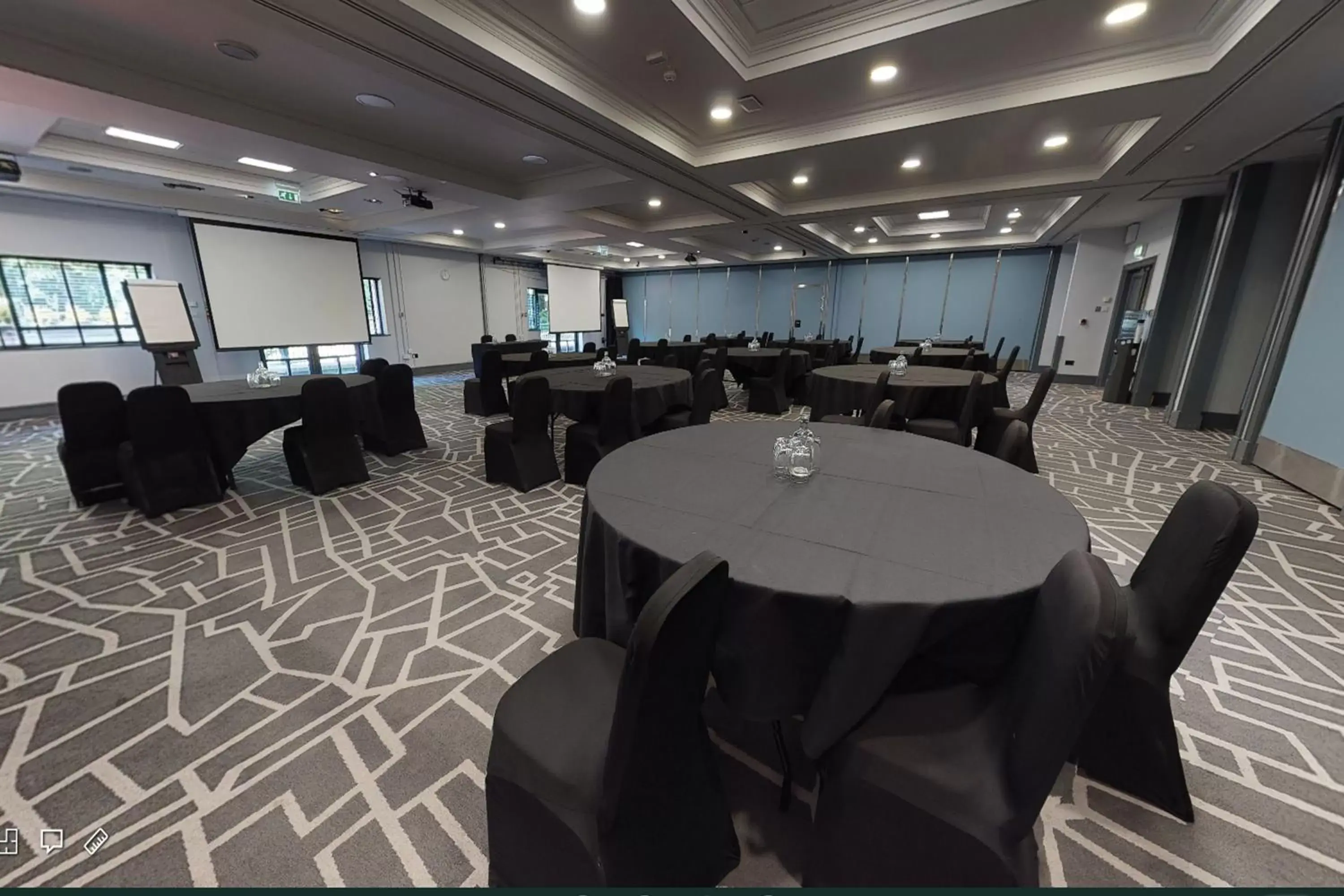Meeting/conference room, Banquet Facilities in Village Hotel Leeds North