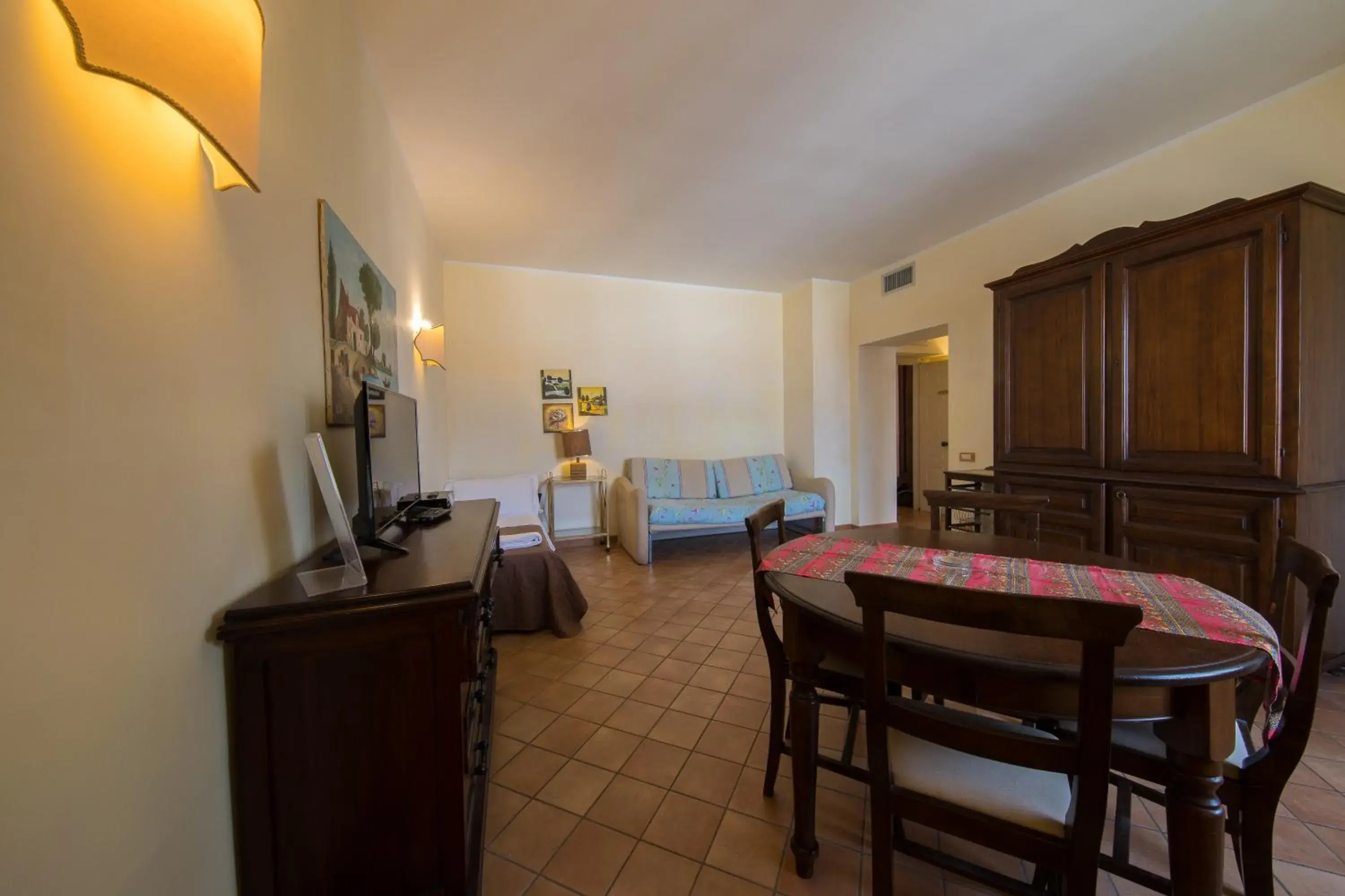 Dining Area in Hotel Scapolatiello