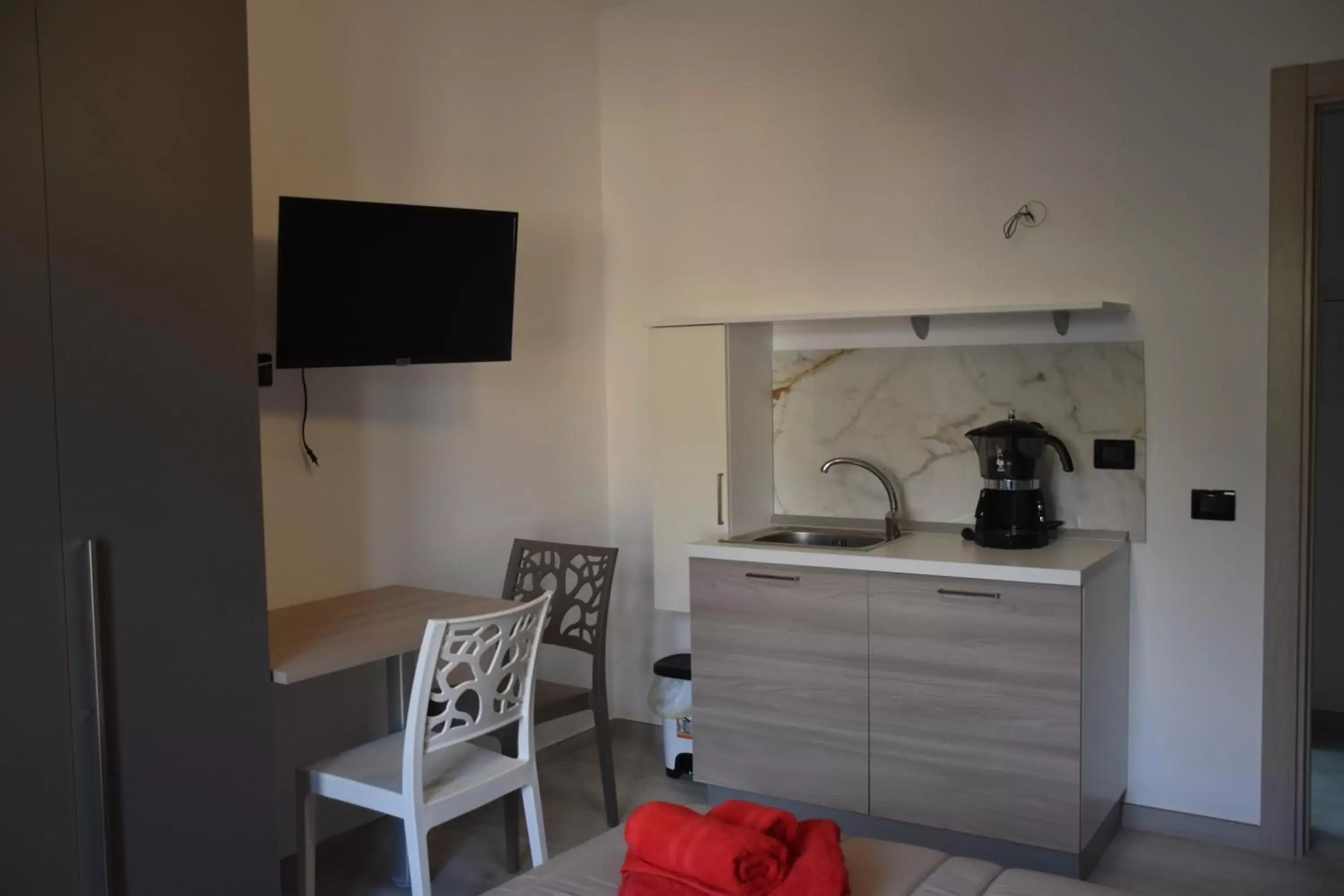 Kitchen/Kitchenette in B&B Alba Chiara