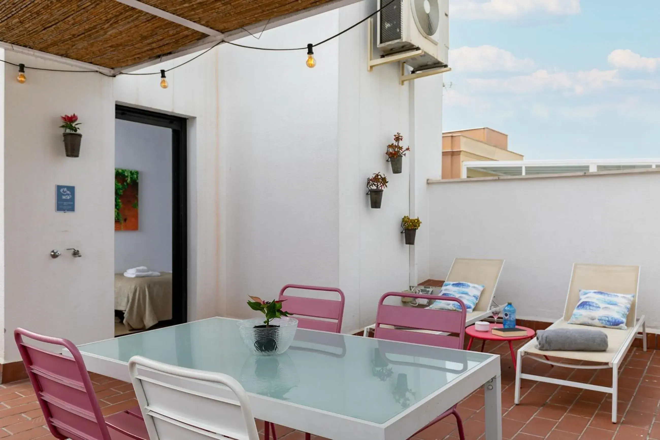 Patio, Restaurant/Places to Eat in Holiday Rentals Tempa Museo