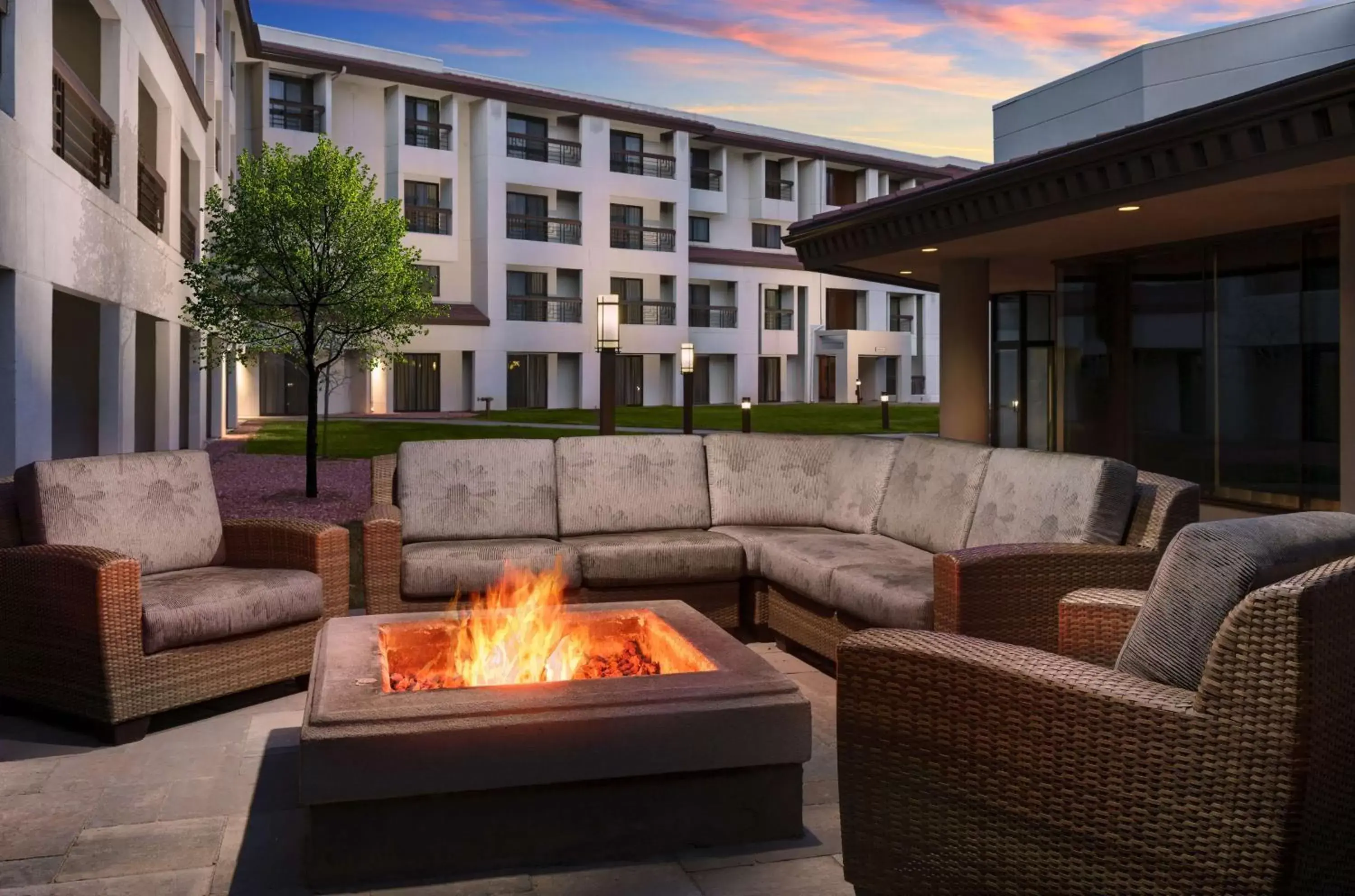 Property building, Seating Area in DoubleTree by Hilton Colorado Springs