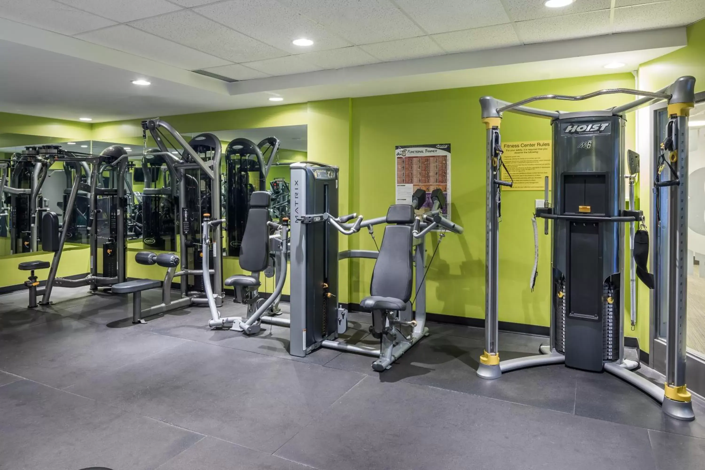 Fitness centre/facilities, Fitness Center/Facilities in Super 8 by Wyndham Winnipeg West
