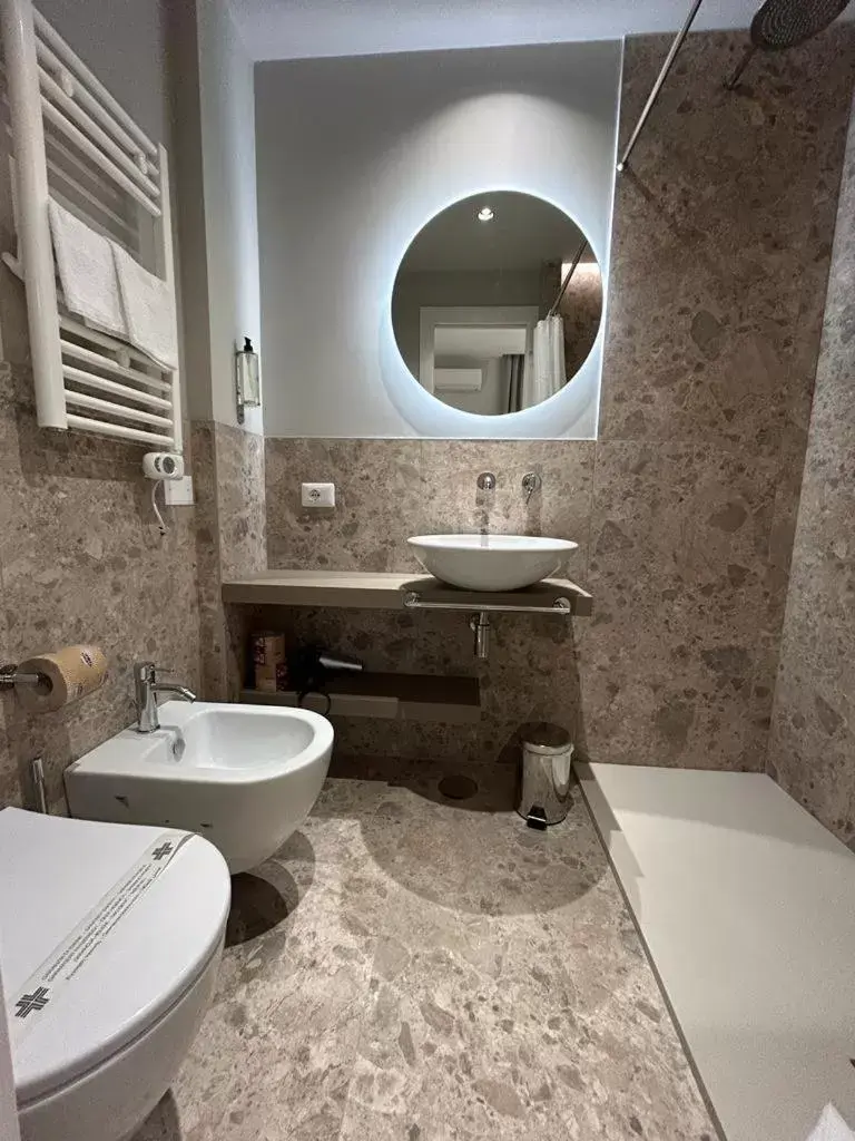 Bathroom in Hotel Porta Pia