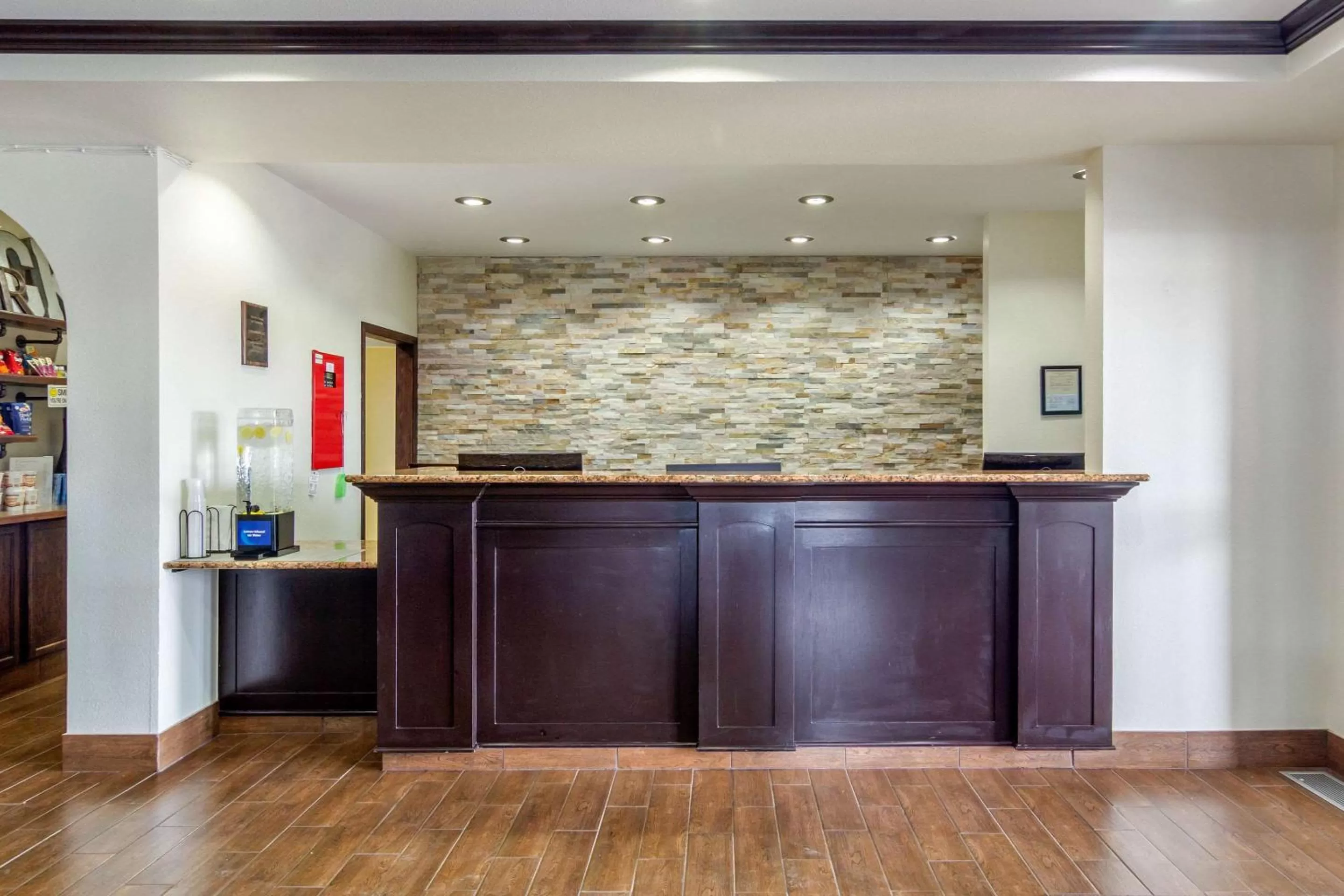 Lobby or reception in Comfort Inn & Suites Sterling