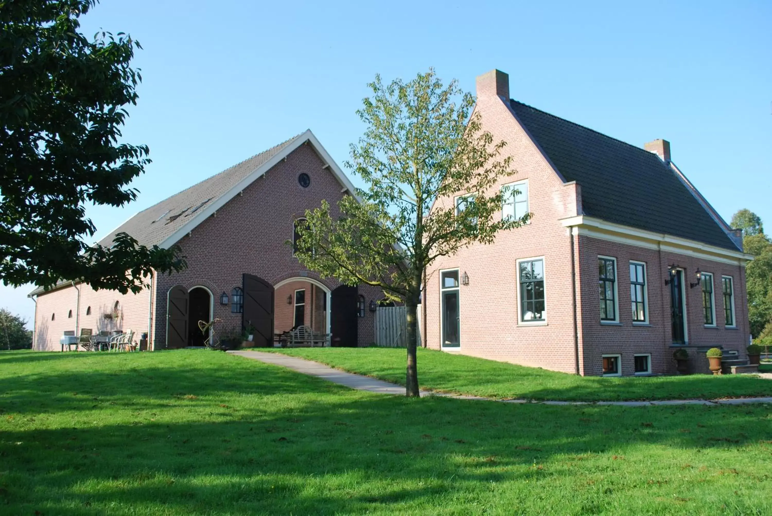 Property Building in De Oosterling