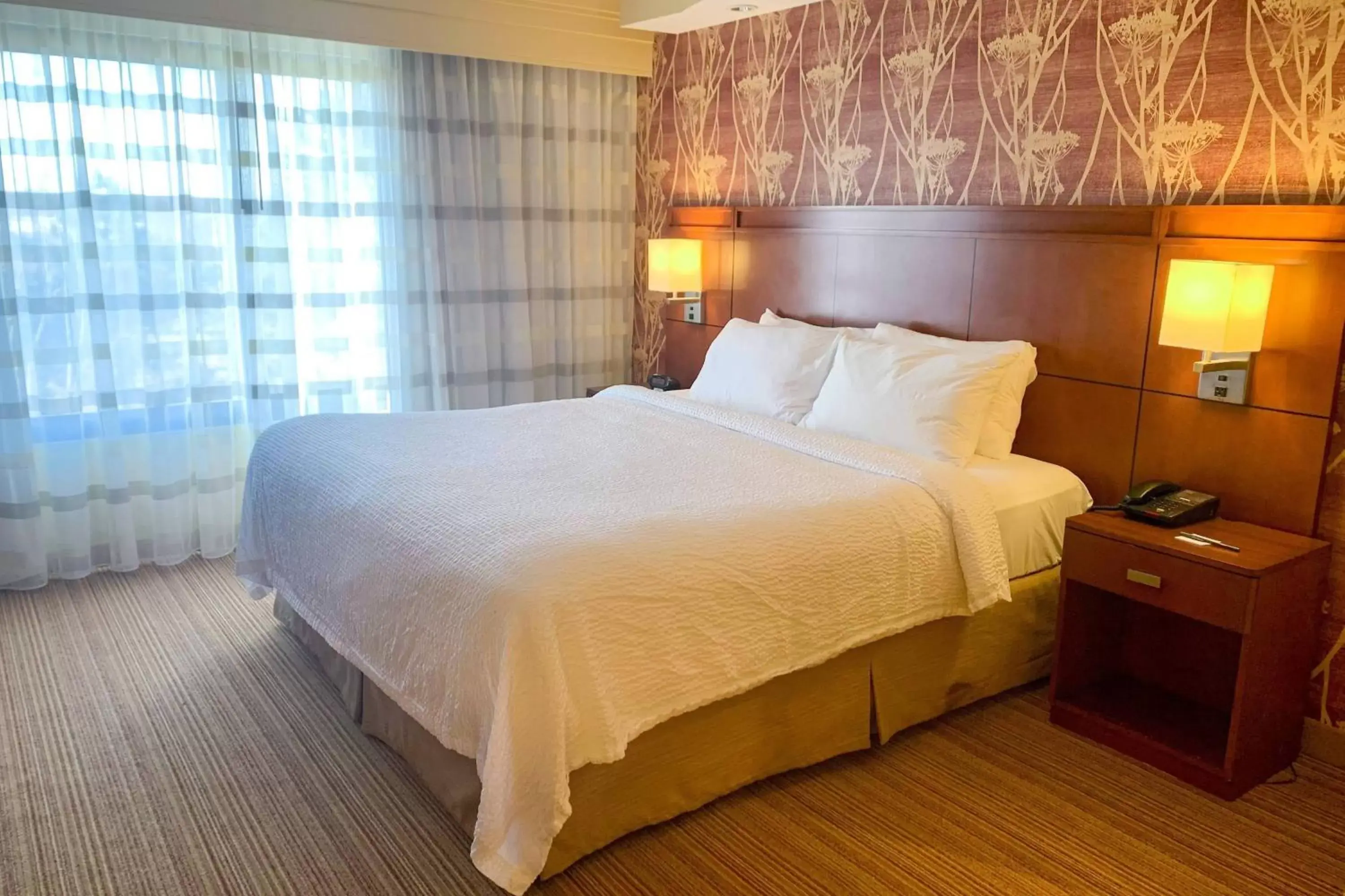 Bedroom, Bed in Courtyard by Marriott Buffalo Amherst/University