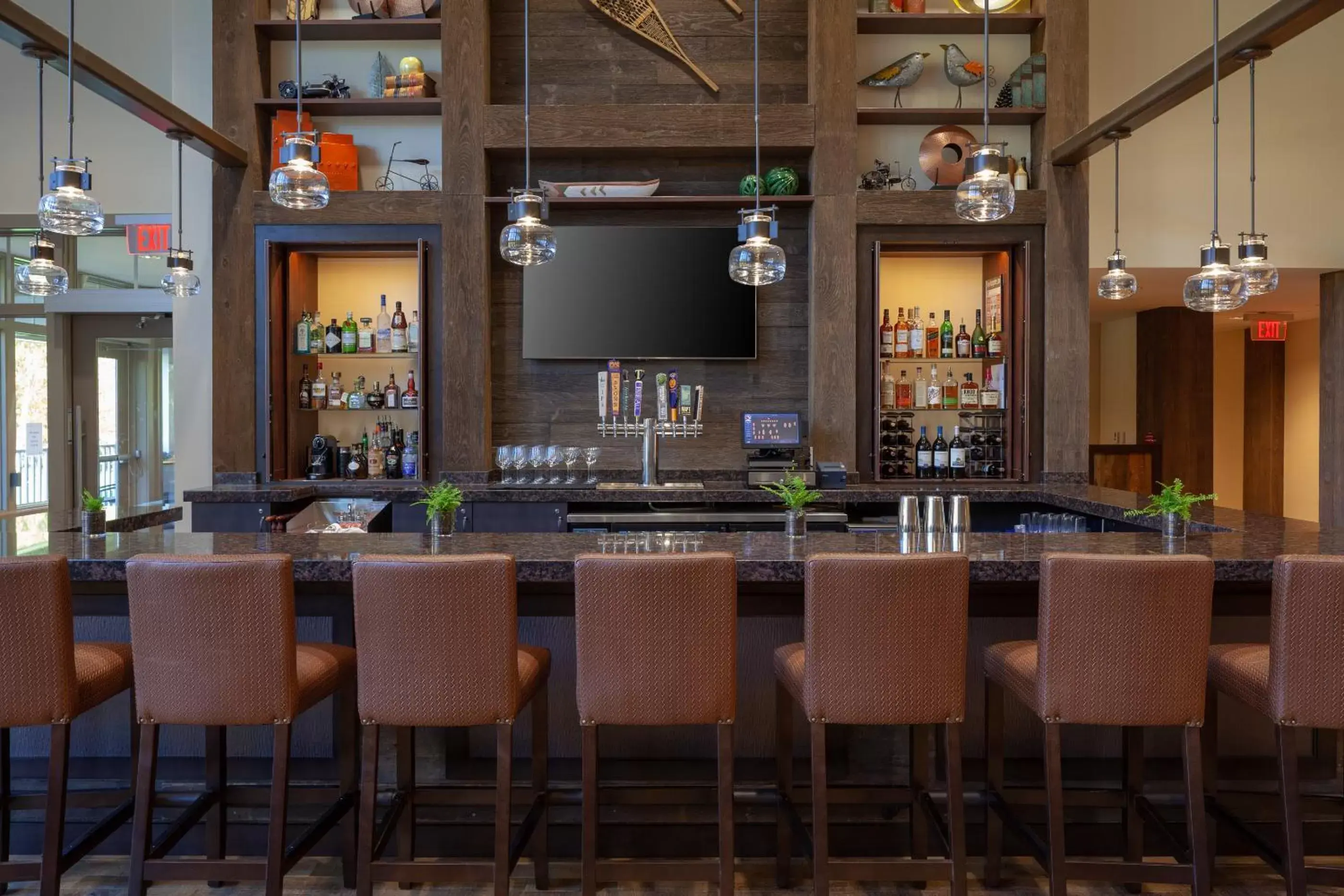 Lounge or bar in The Glen House Lounge or bar in The Glen House