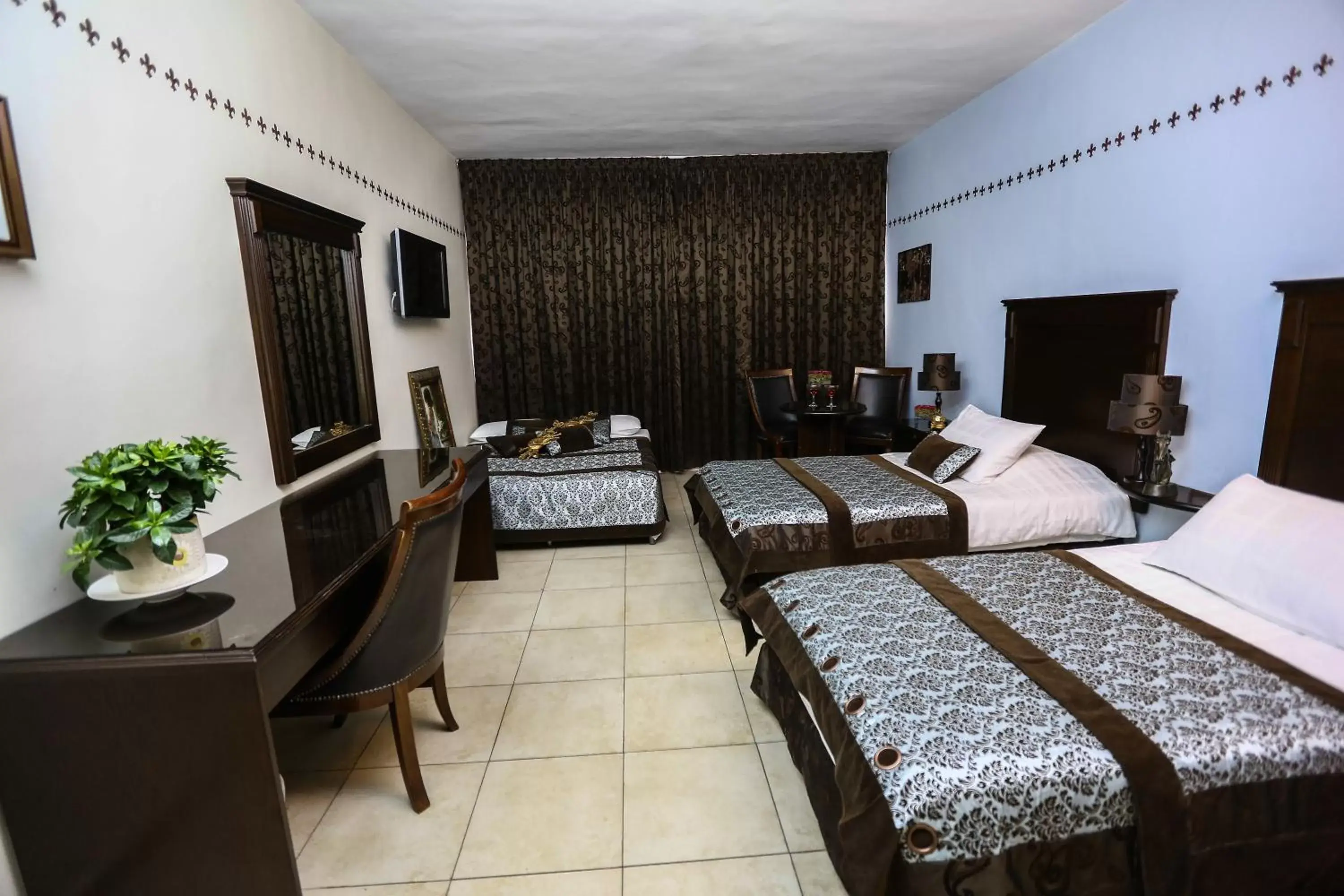 Bedroom in Hisham Hotel