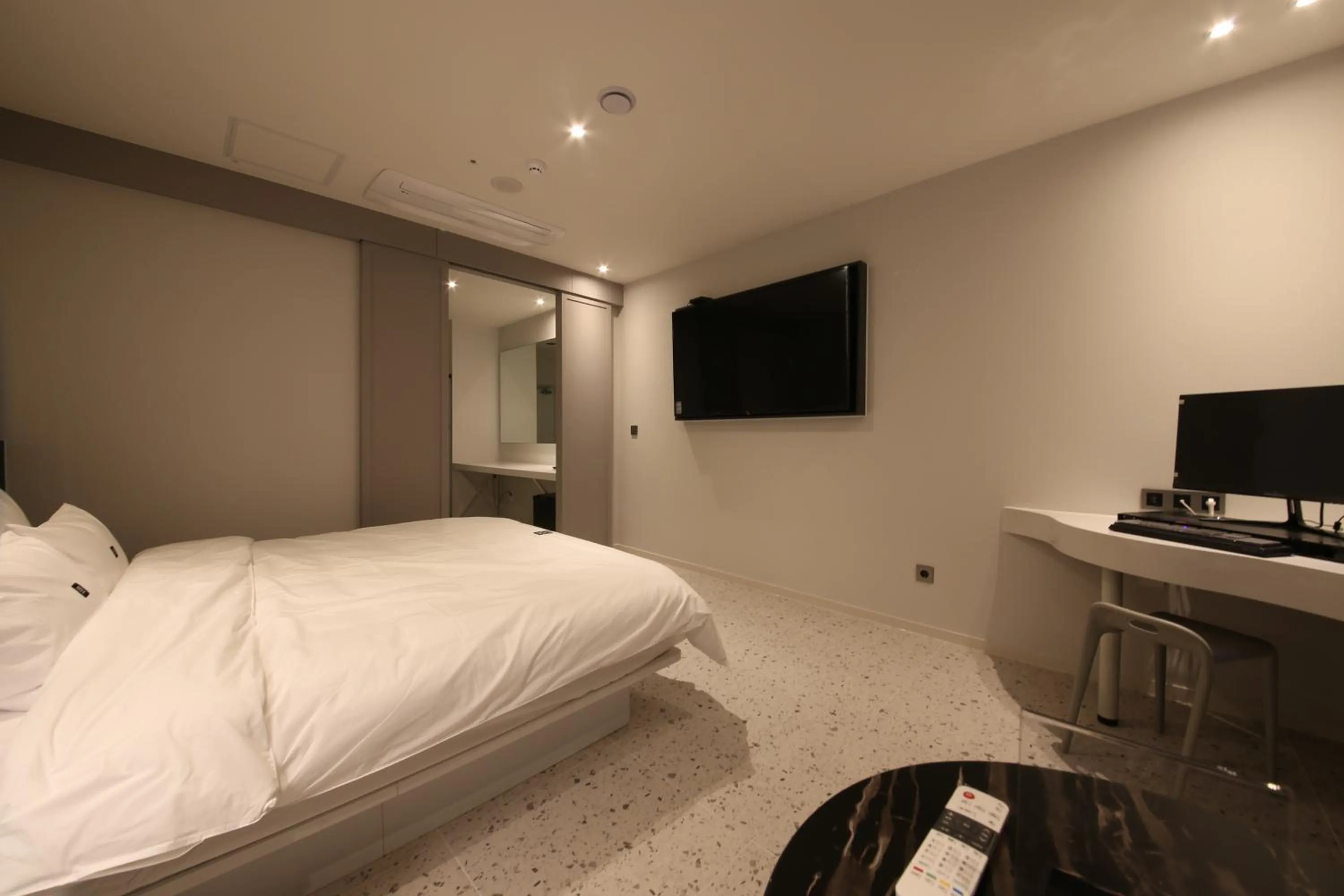 Bed in Zam101 Hotel Gimhae