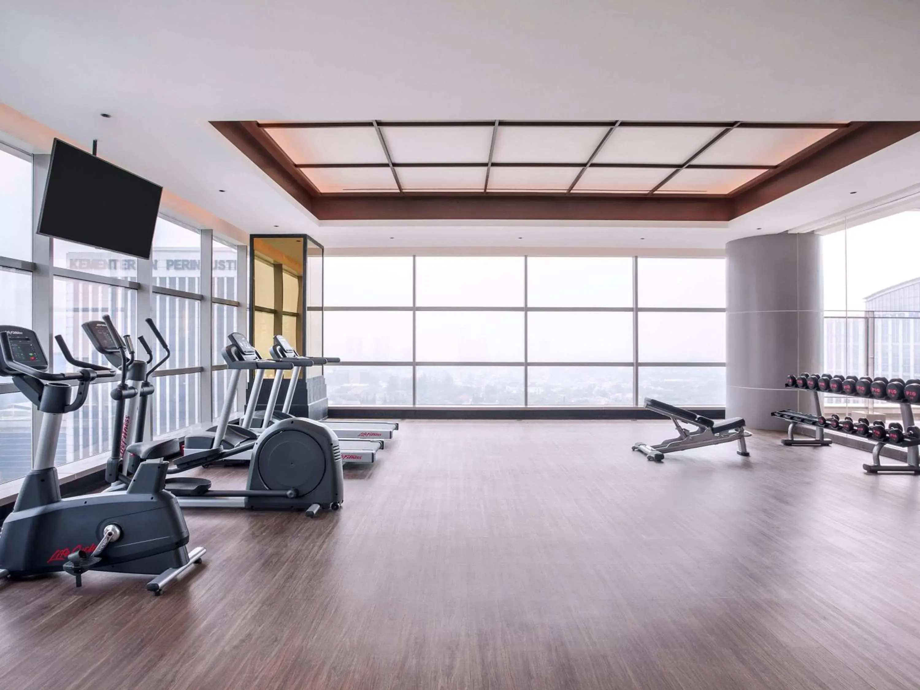 On site, Fitness Center/Facilities in Mercure Jakarta Gatot Subroto