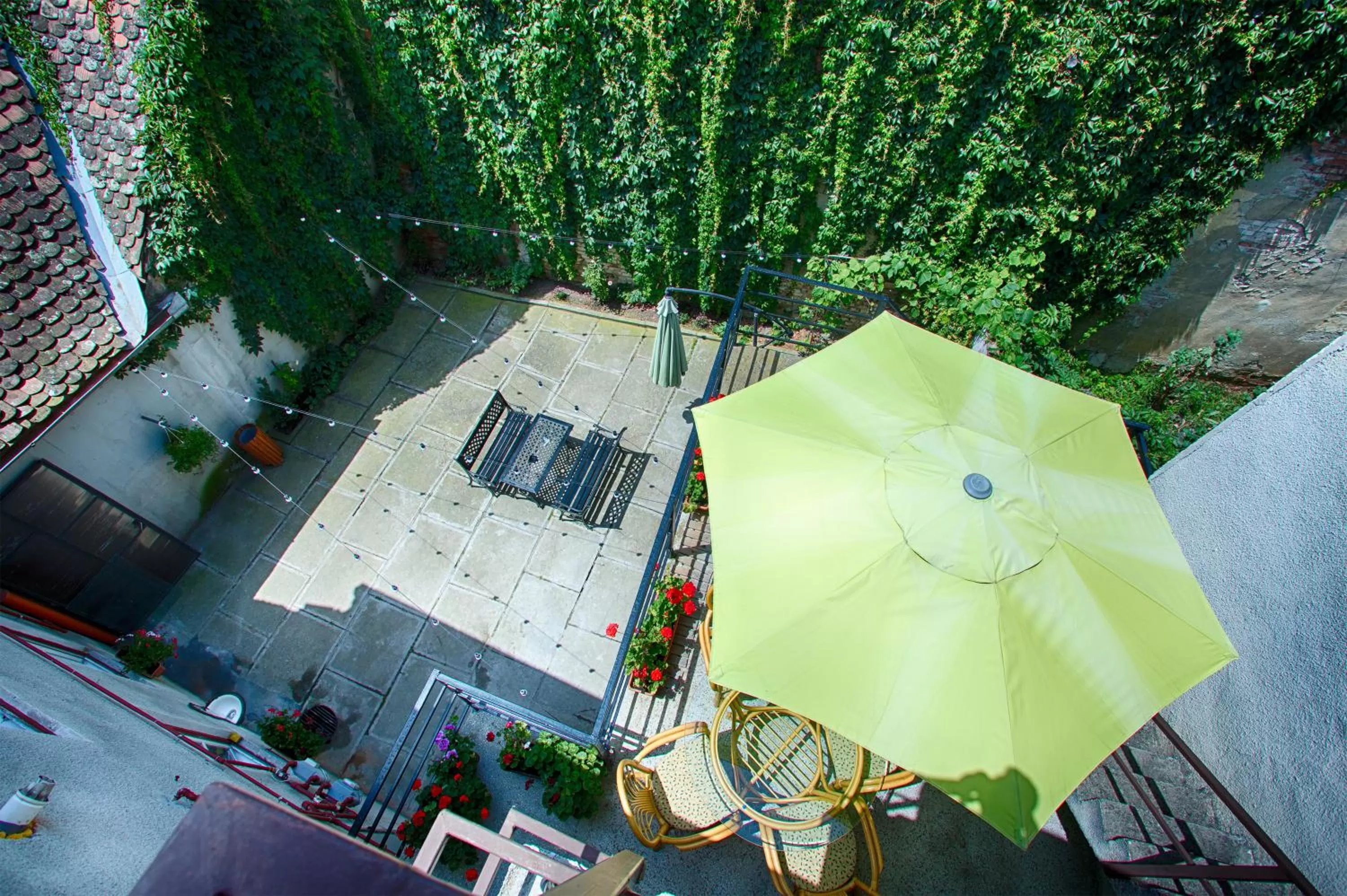 Property building in Goldsmith