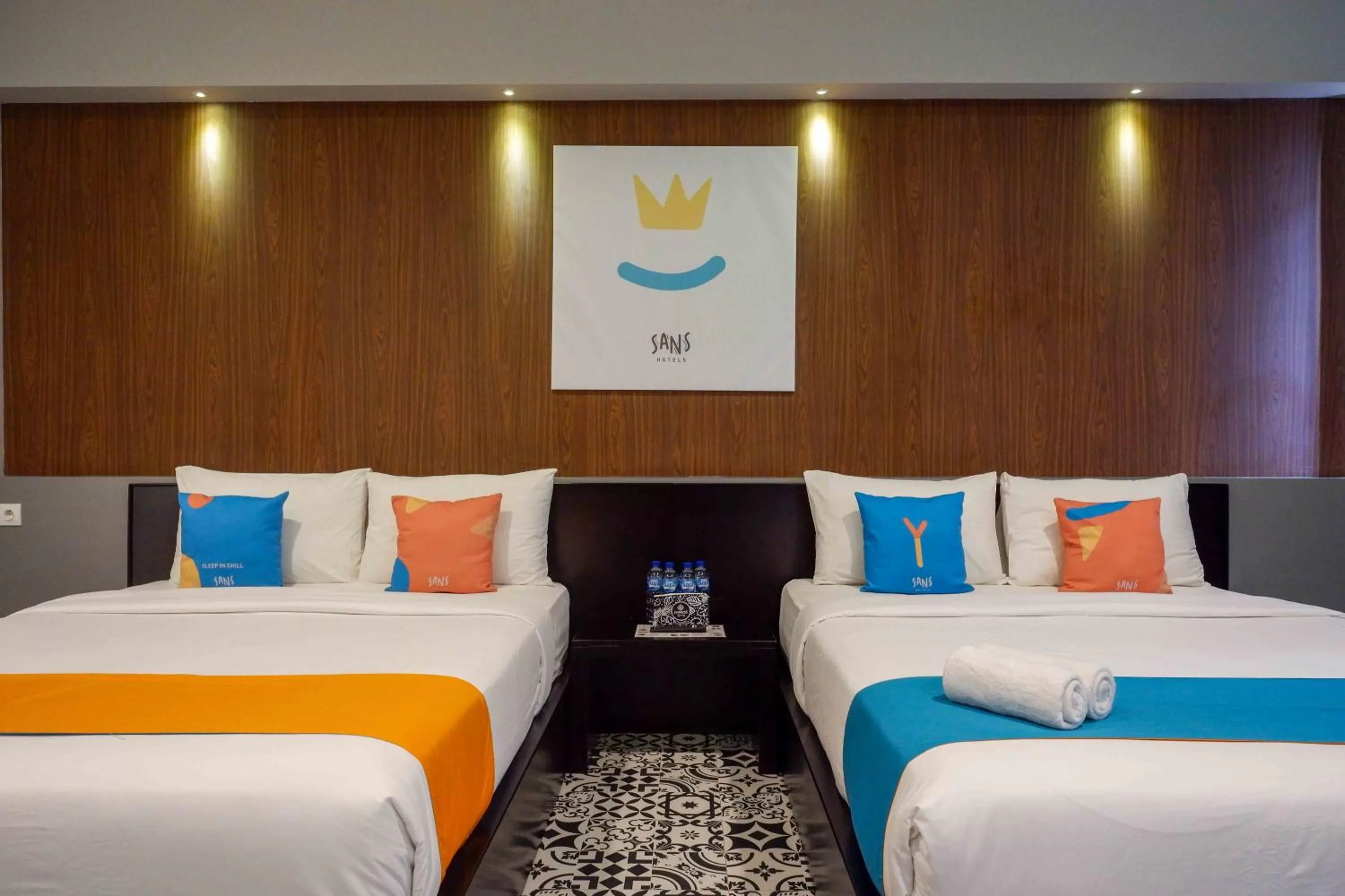 Bedroom, Bed in Sans Hotel Empress Simpang Lima