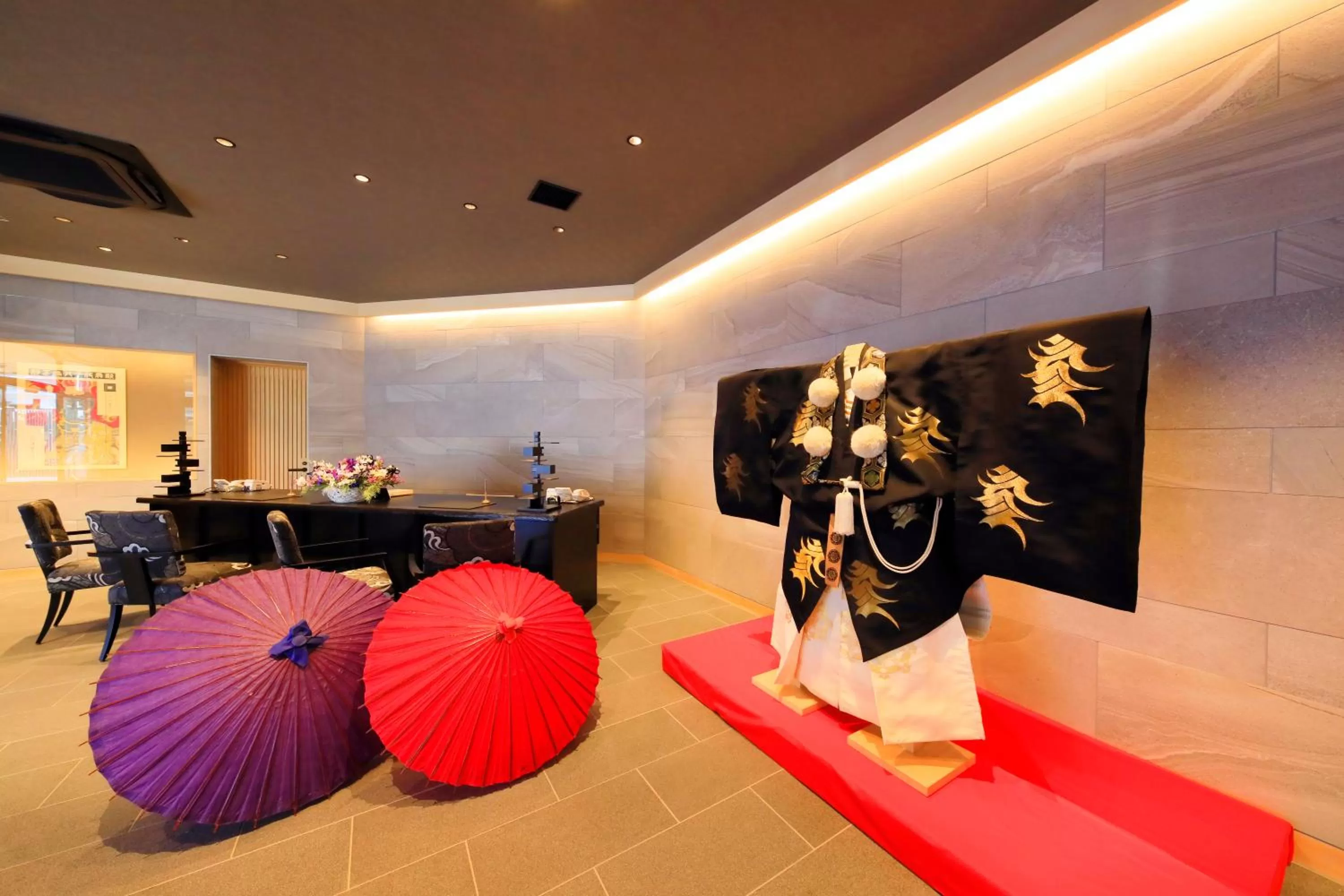 Lobby or reception in Waqoo Naritasanmonzen