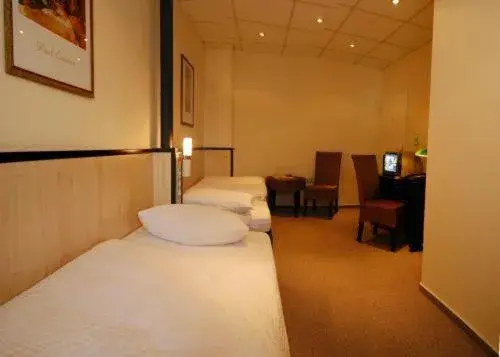 Photo of the whole room, Bed in Hotel Sprenz