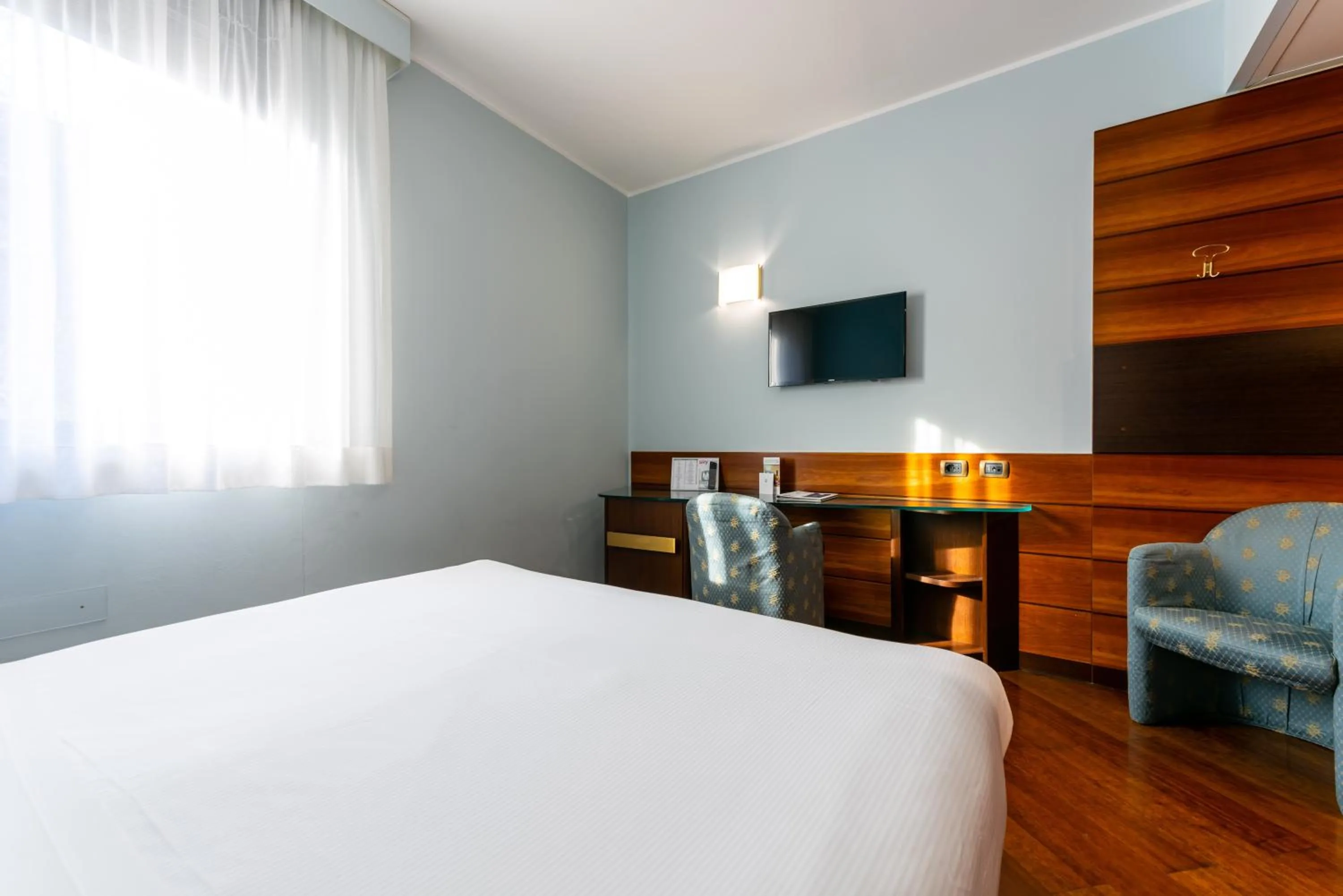 Bed in Hotel Mirage Sure Hotel Collection by Best Western