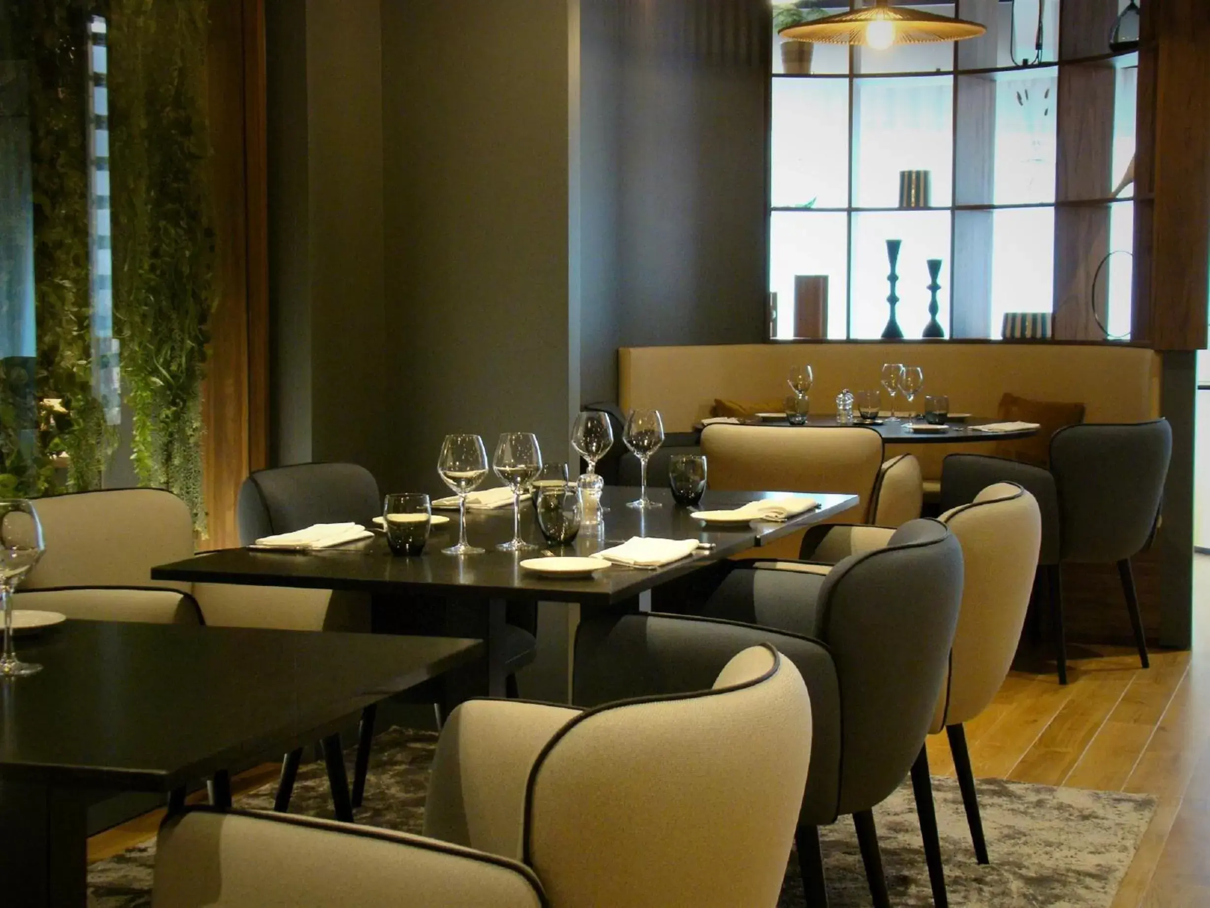 Restaurant/places to eat in L'Amirauté Brest Restaurant/places to eat in L'Amirauté Brest