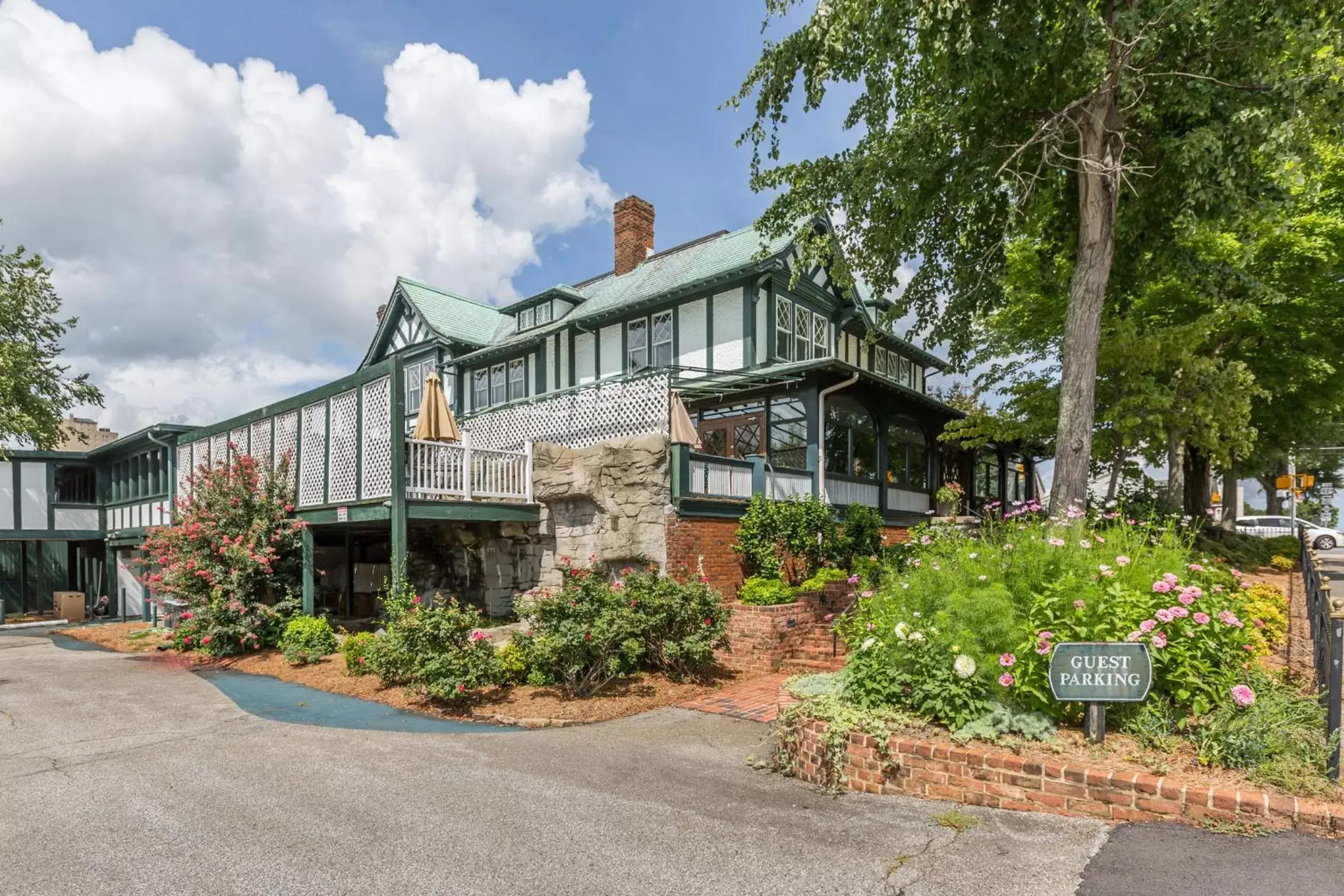 Property Building in The Shaffner Inn