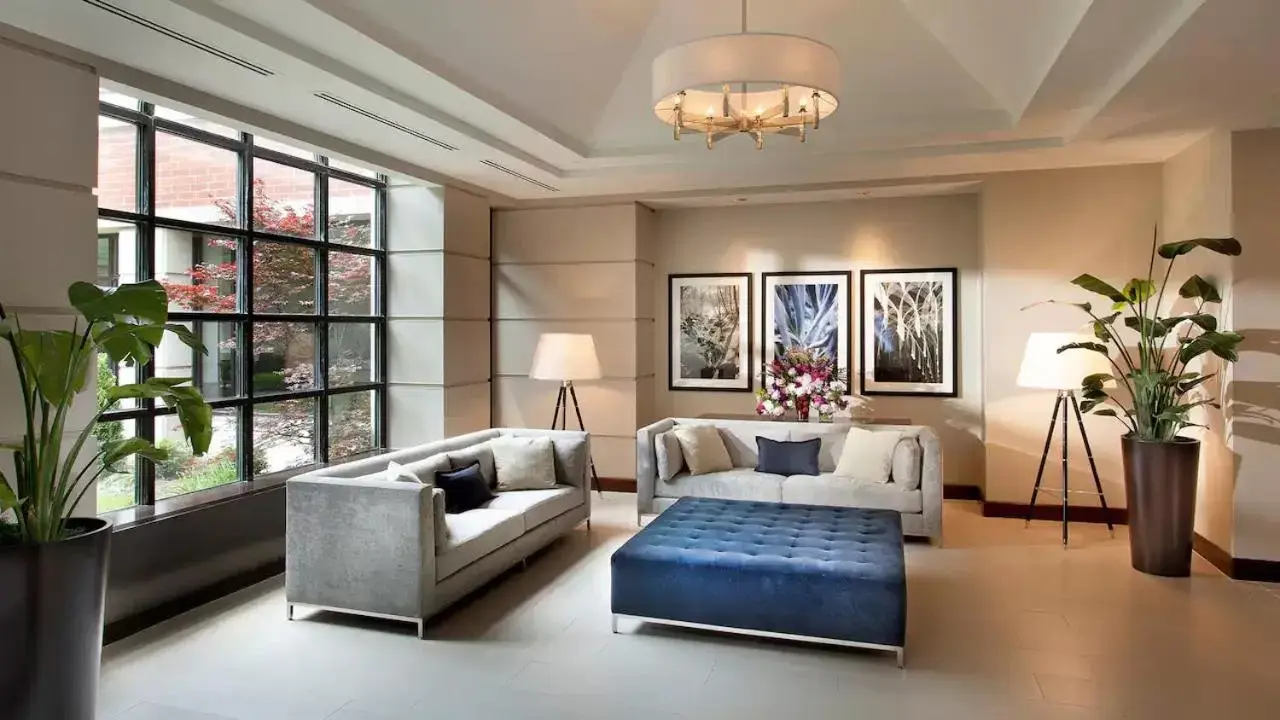 Seating Area in Hyatt Regency Deerfield