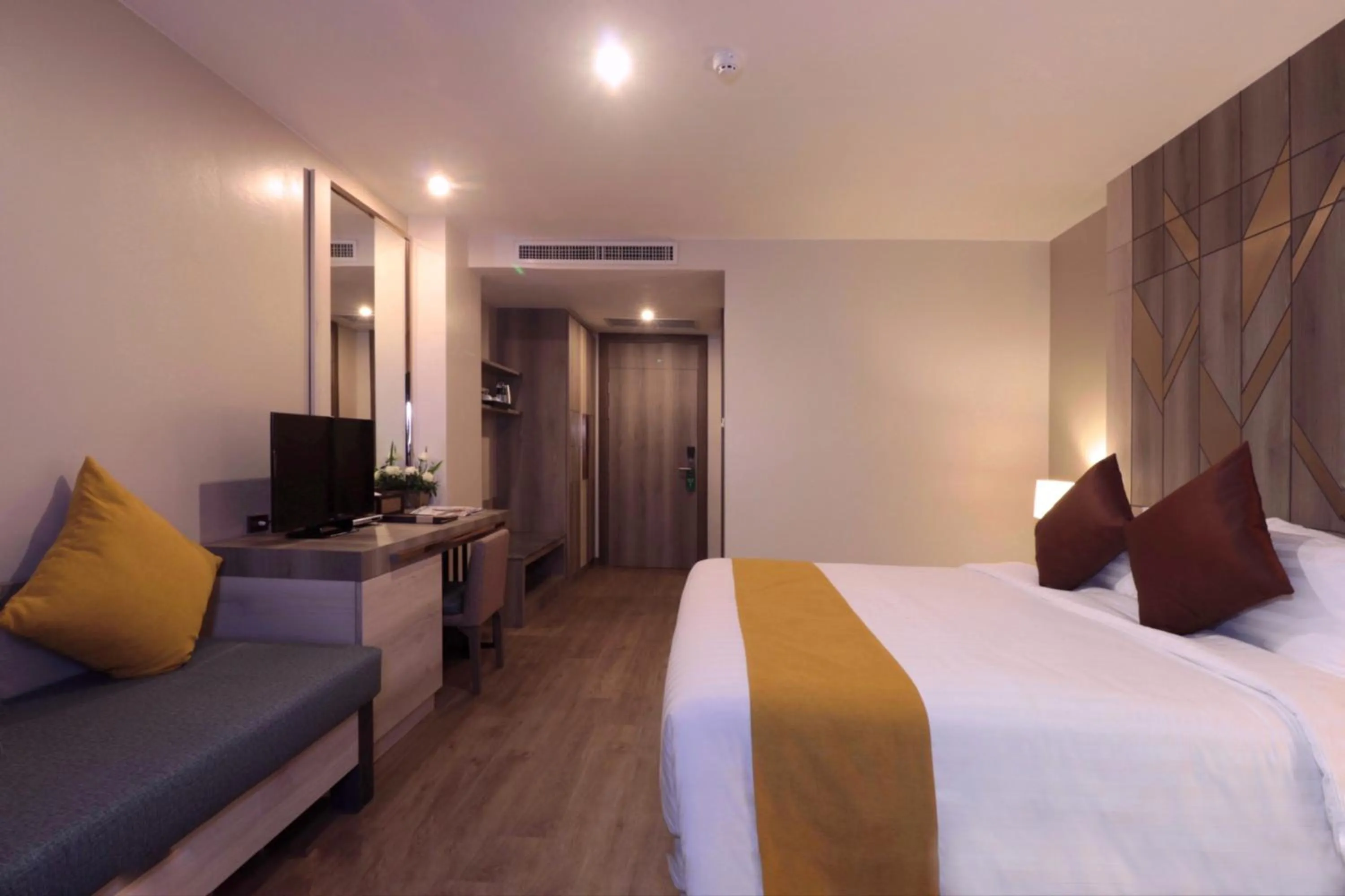 TV and multimedia, Bed in Andakira Hotel - SHA Extra Plus