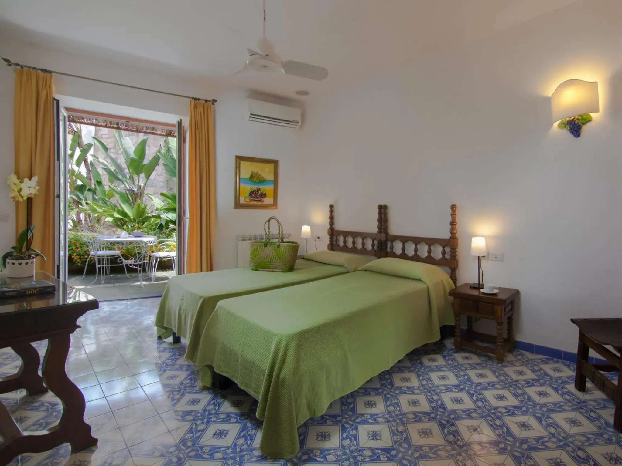 Standard Double or Twin Room in Semiramis Hotel De Charme Standard Double or Twin Room in Semiramis Hotel De Charme