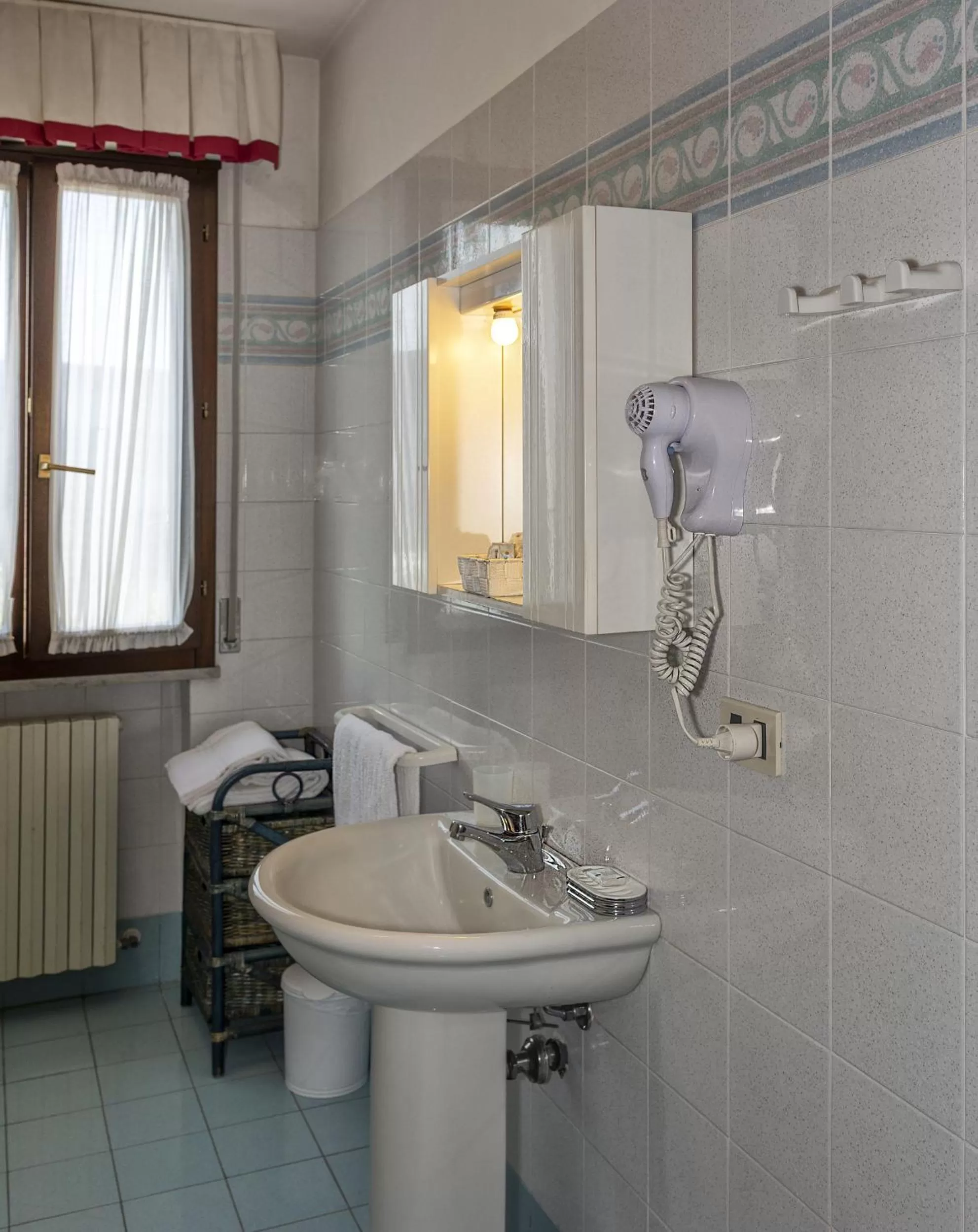 Shower in Giada Palace - Rooms