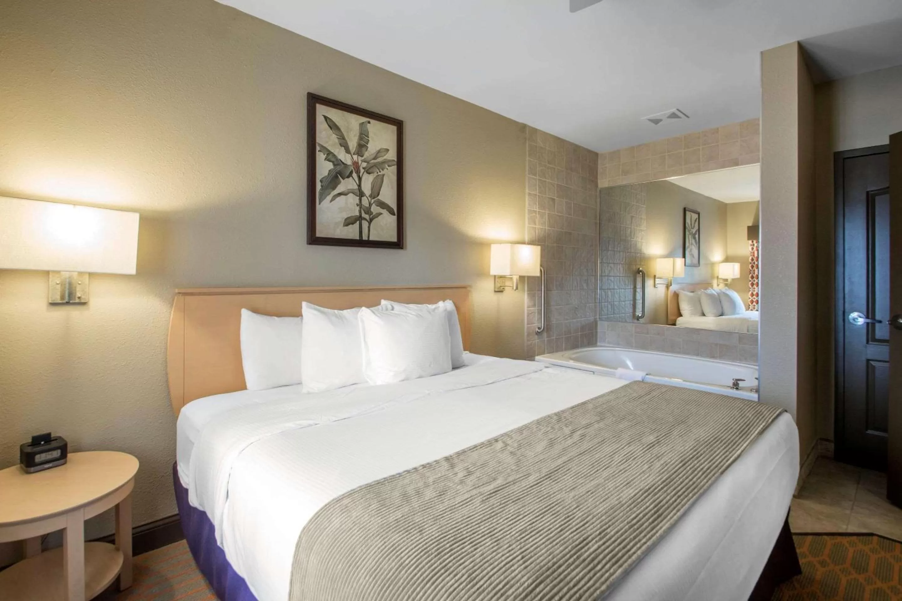 Bed in Bluegreen Vacations Odyssey Dells Resort